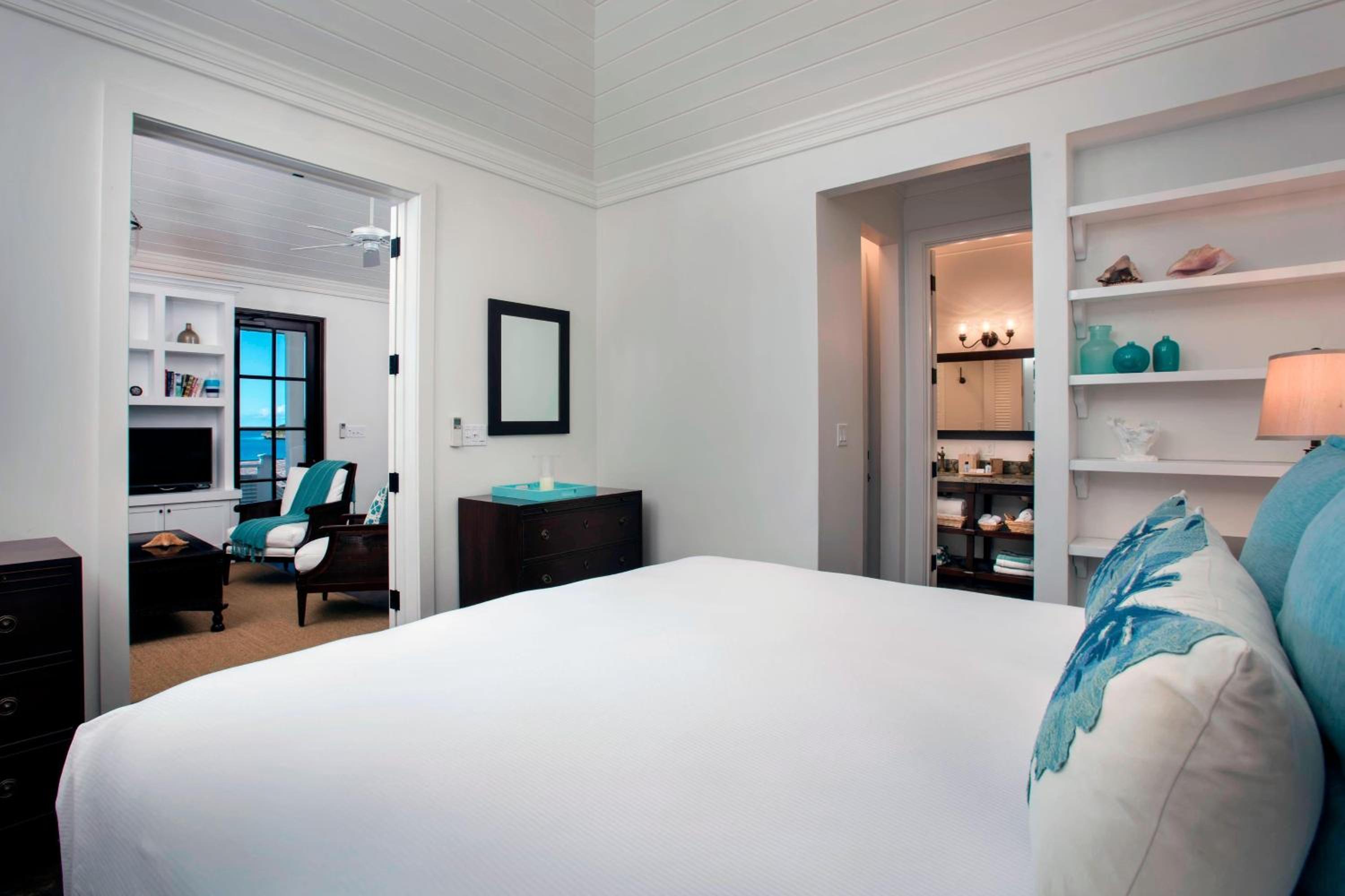 Premium, 1 Bedroom Villa, 1 King, Sofa bed, Oceanfront photo 3