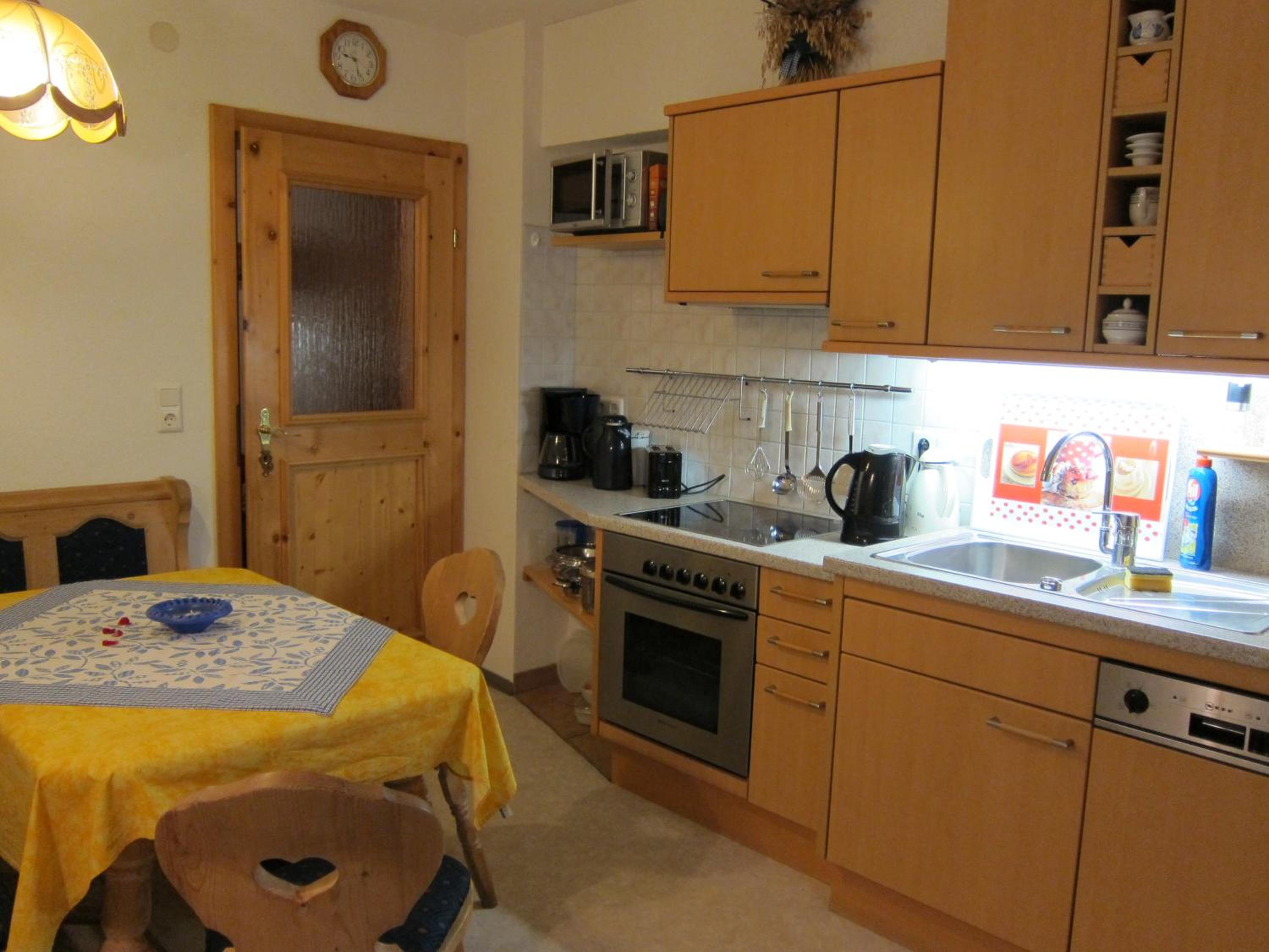 Apartment with Balcony (4-6 Adults) photo 3