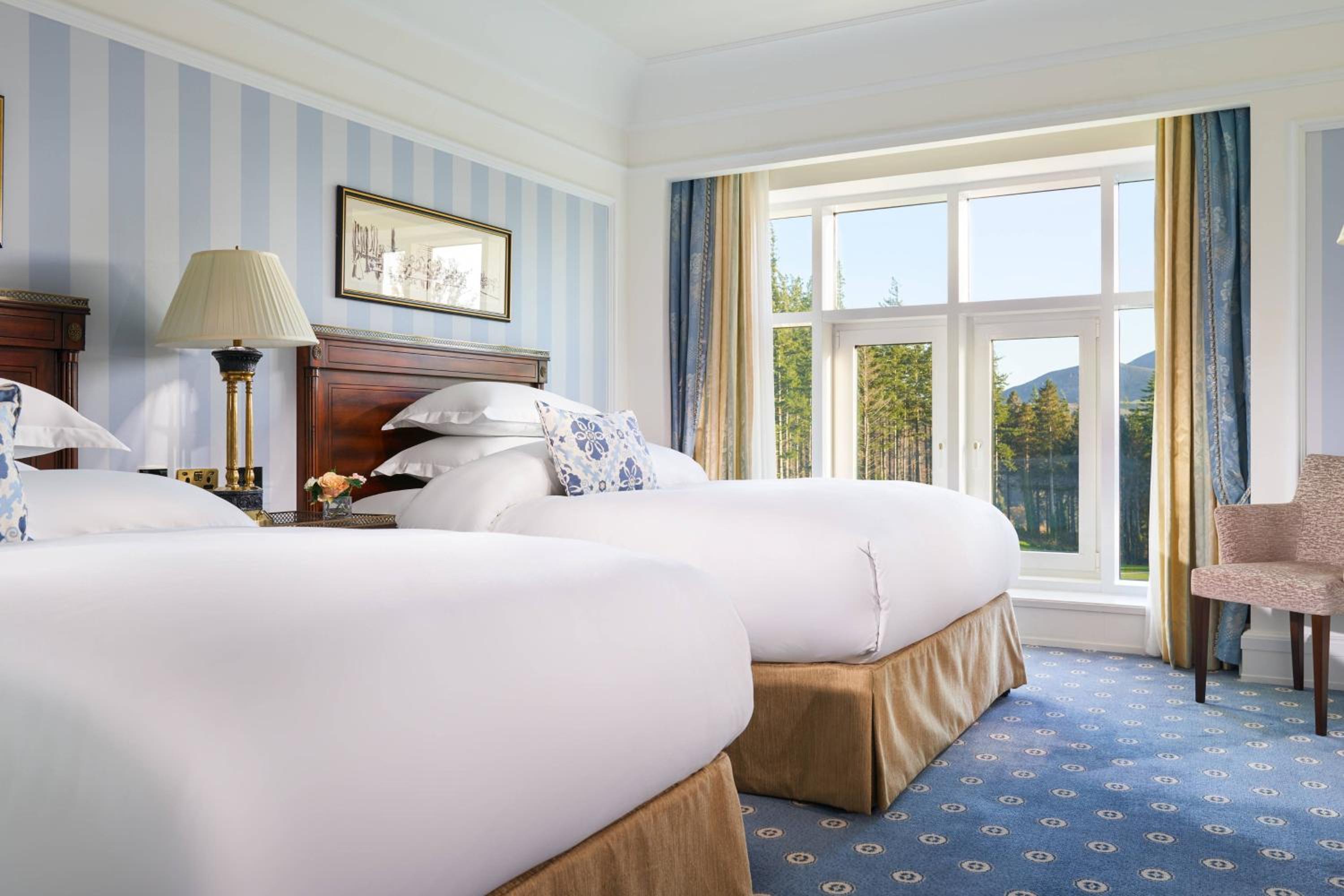 1 Bedroom Suite, 2 Double, Mountain view