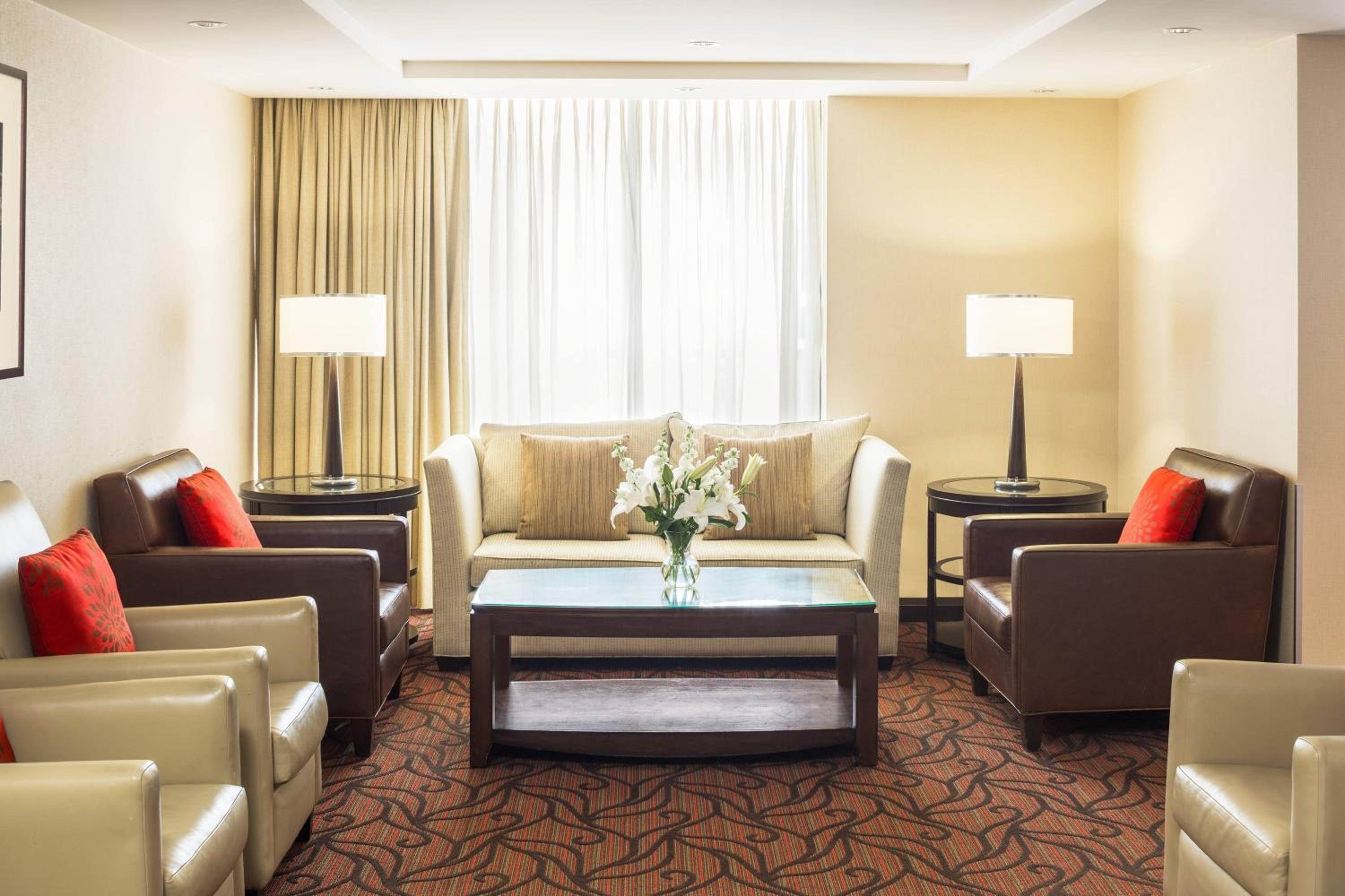 Executive King Room - Club Level - Photo 3