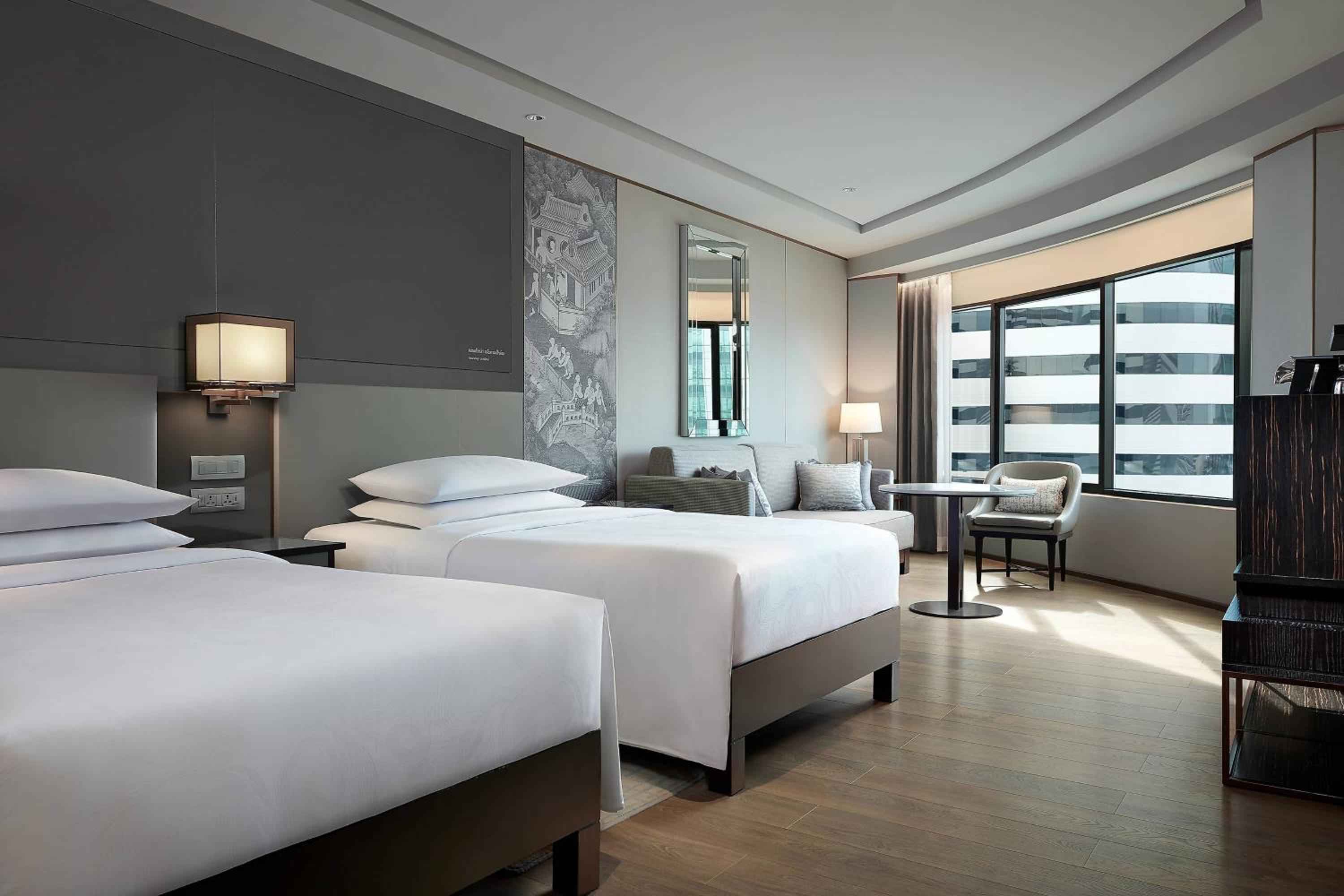 Corner Large Twin Room with City View