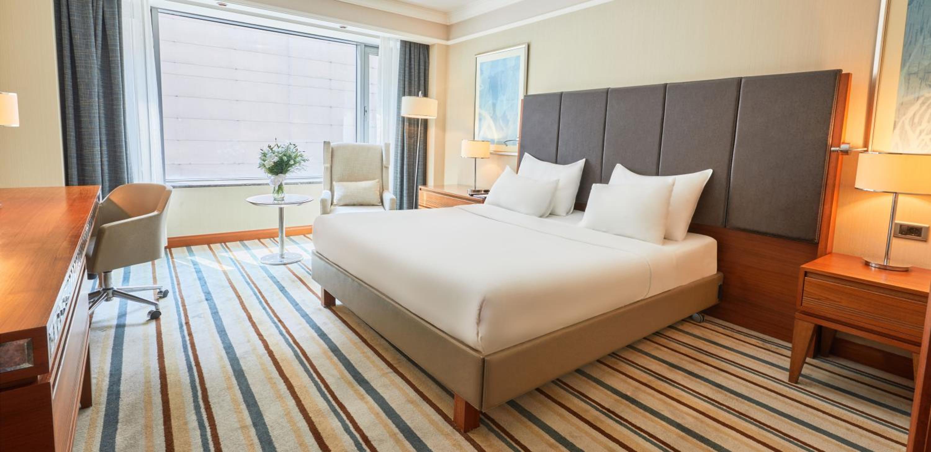 Superior King Room - Photo 1