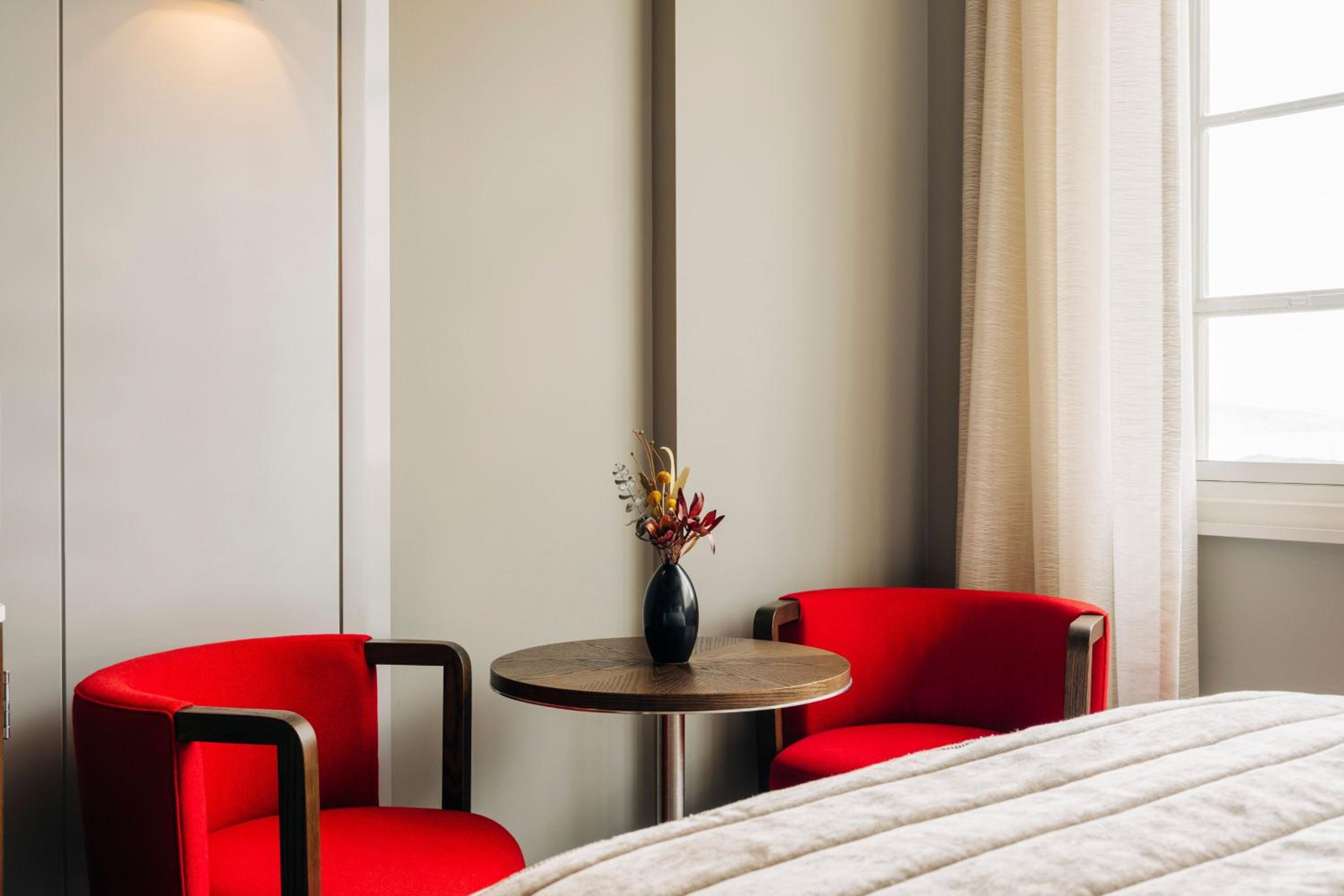 Tasman Double Room - Photo 2