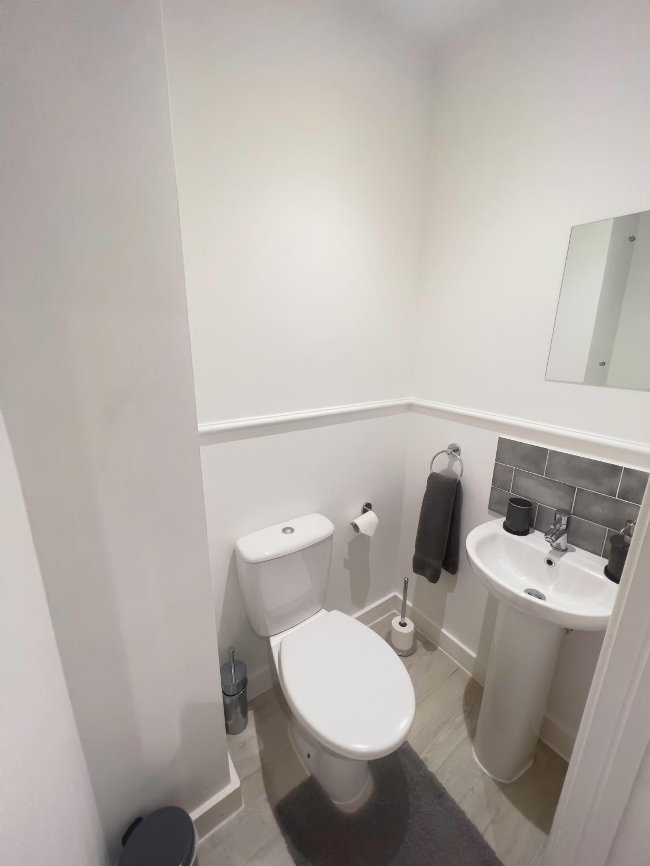 One-Bedroom Apartment - Photo 15