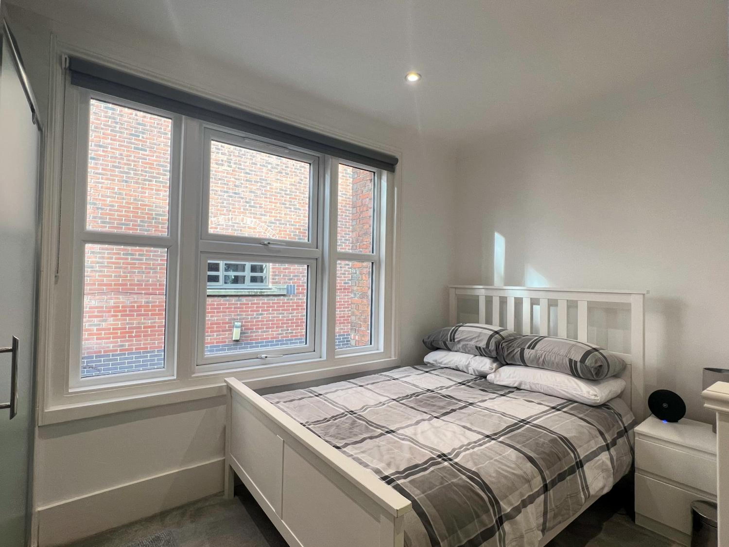 One-Bedroom Apartment - Photo 17