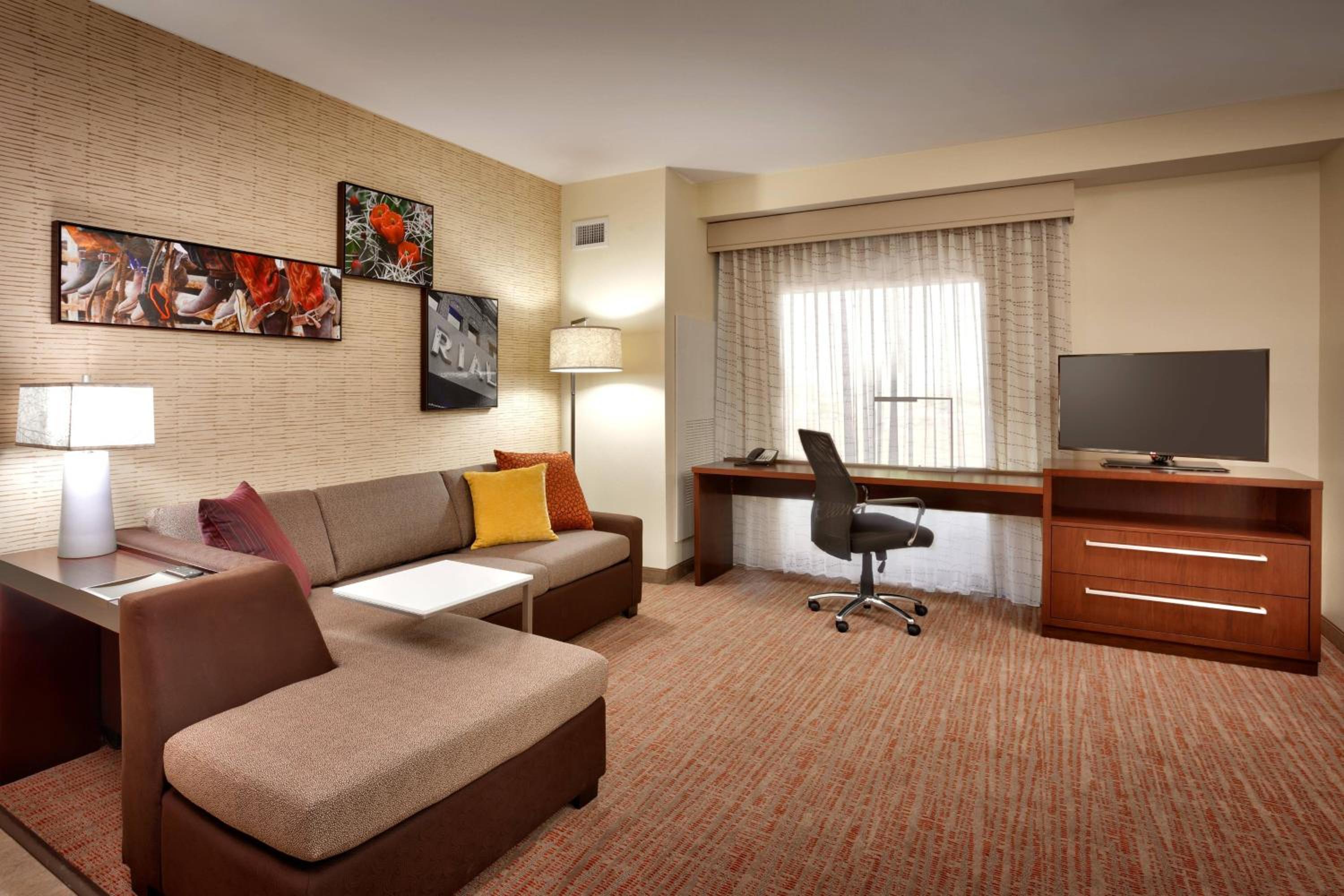 One-Bedroom King Suite with Sofa Bed photo 1