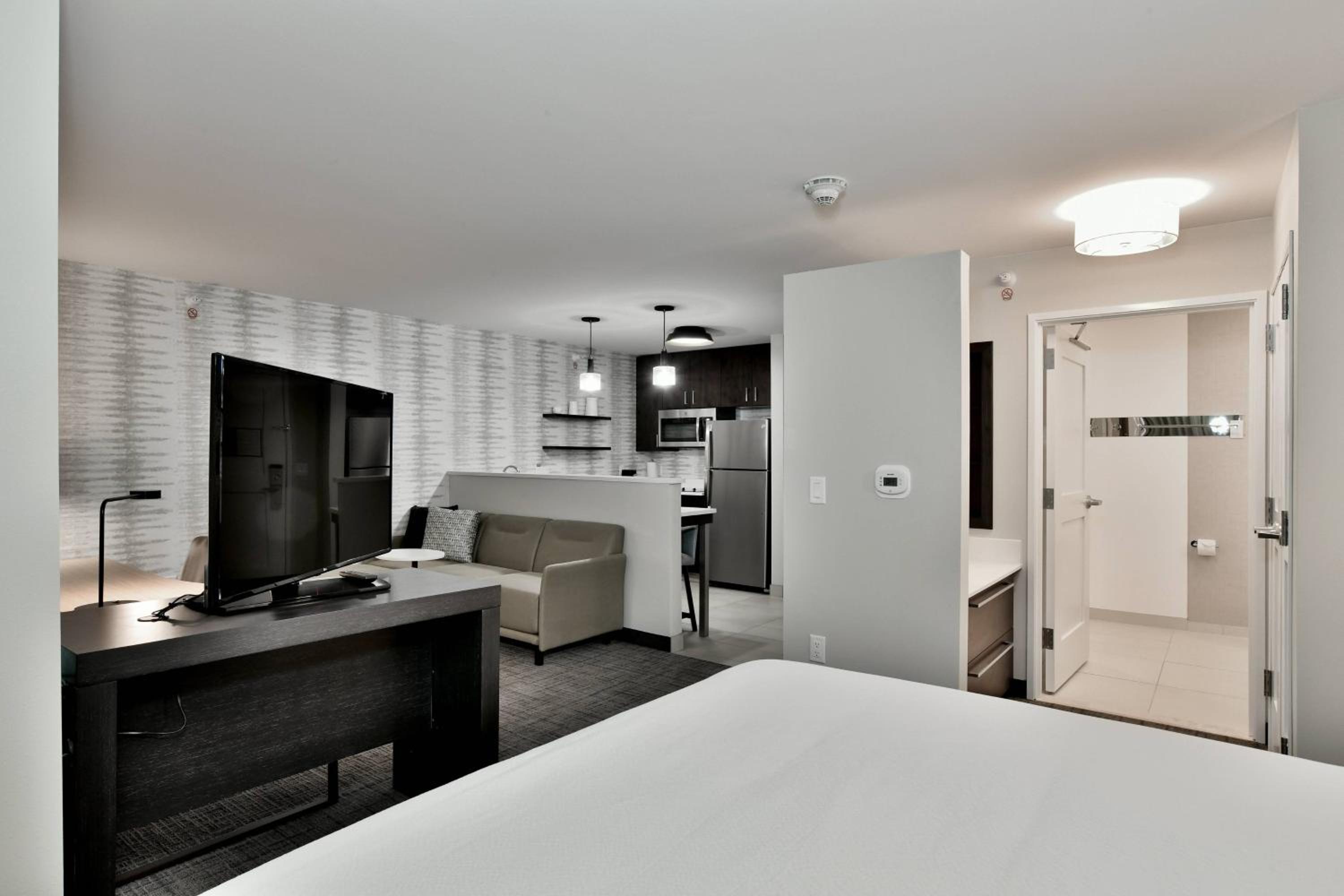 King Studio - Photo 1