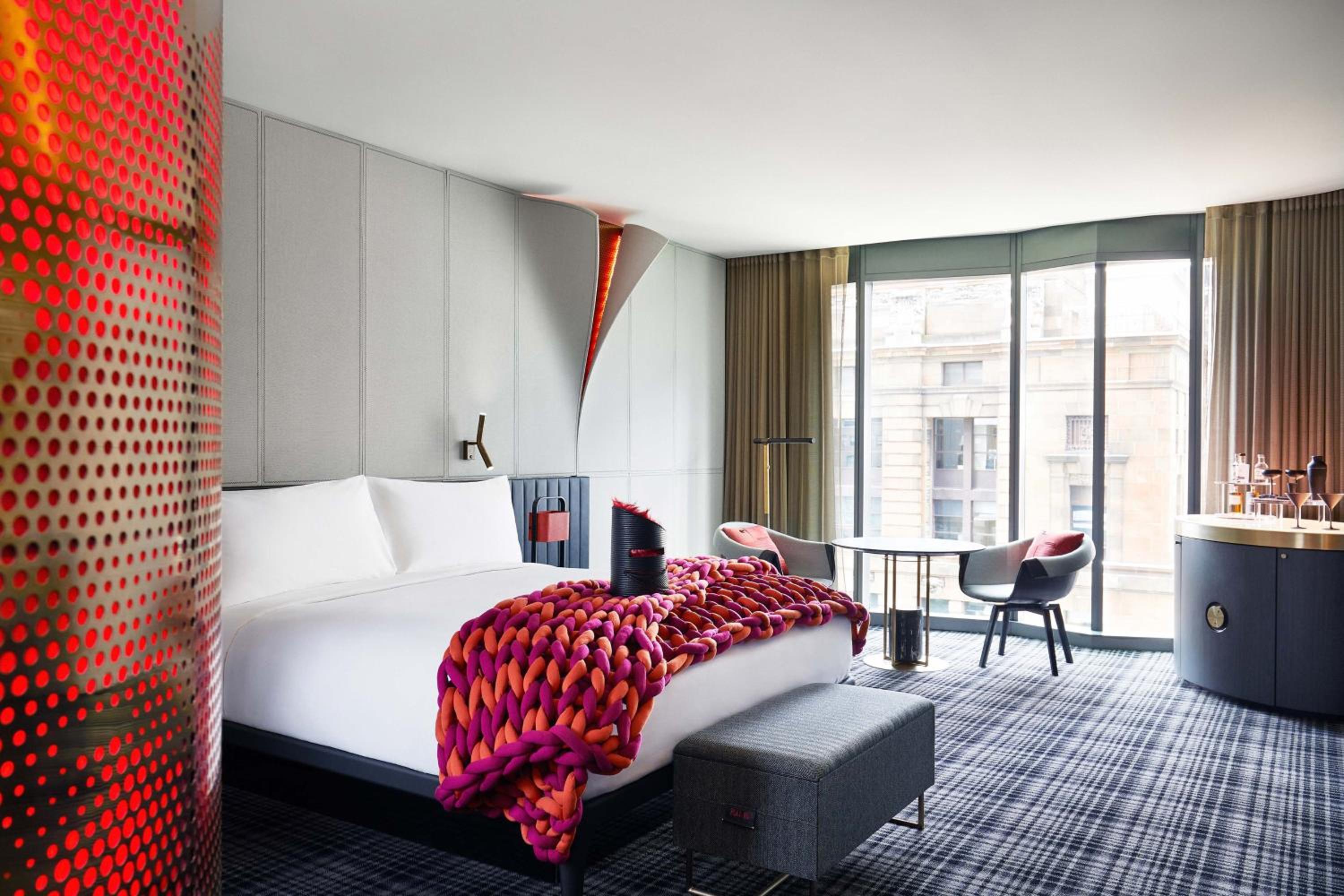 Superior Room, Larger Guest Room, 1 King - Photo 1