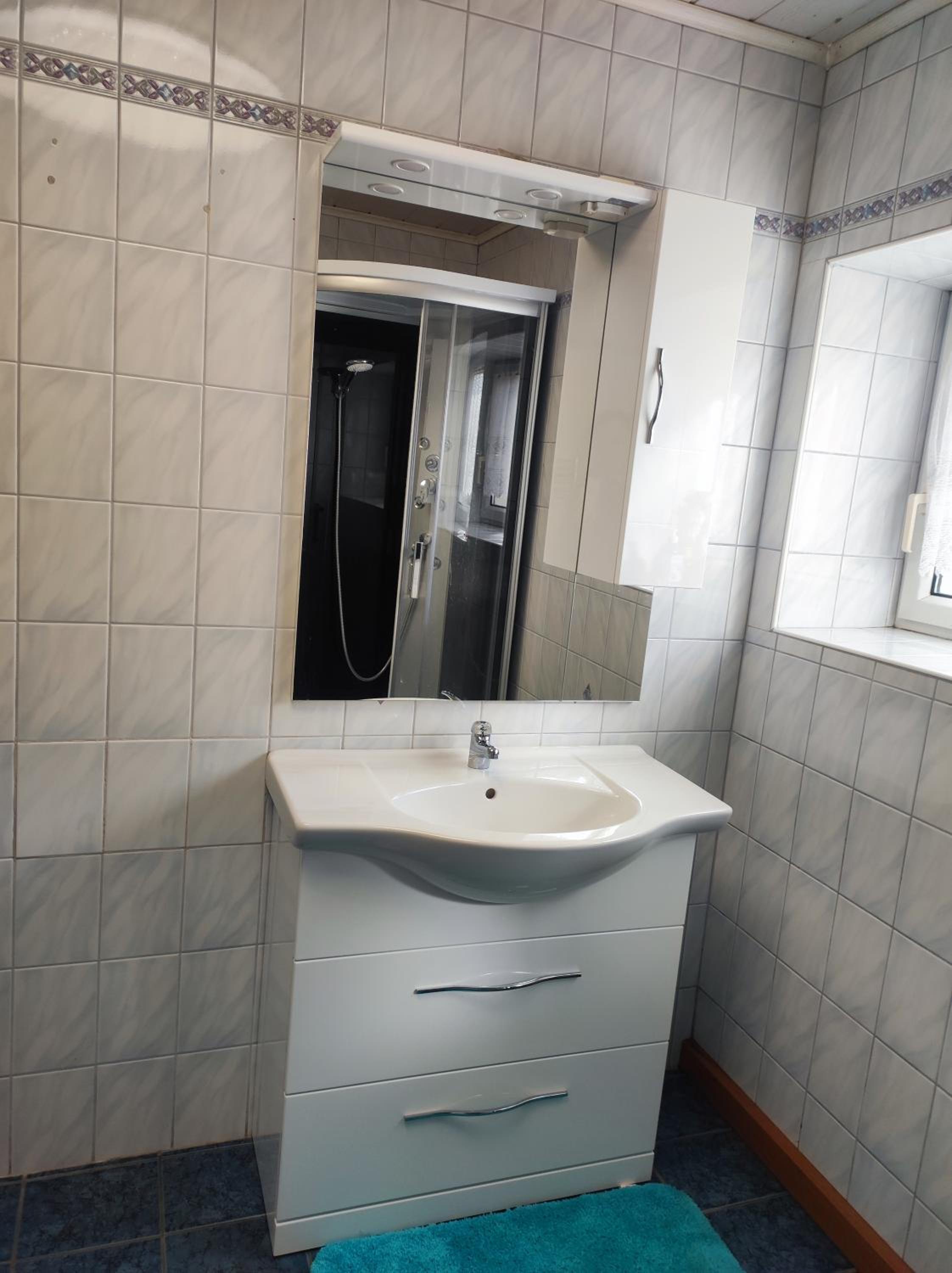 One-Bedroom Apartment - Photo 5