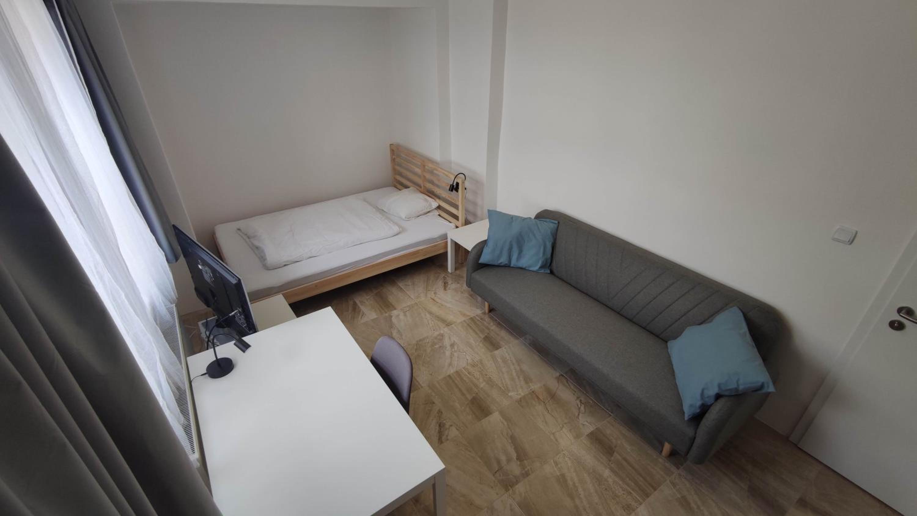 Standard Double Room With Shared Bathroom photo 3