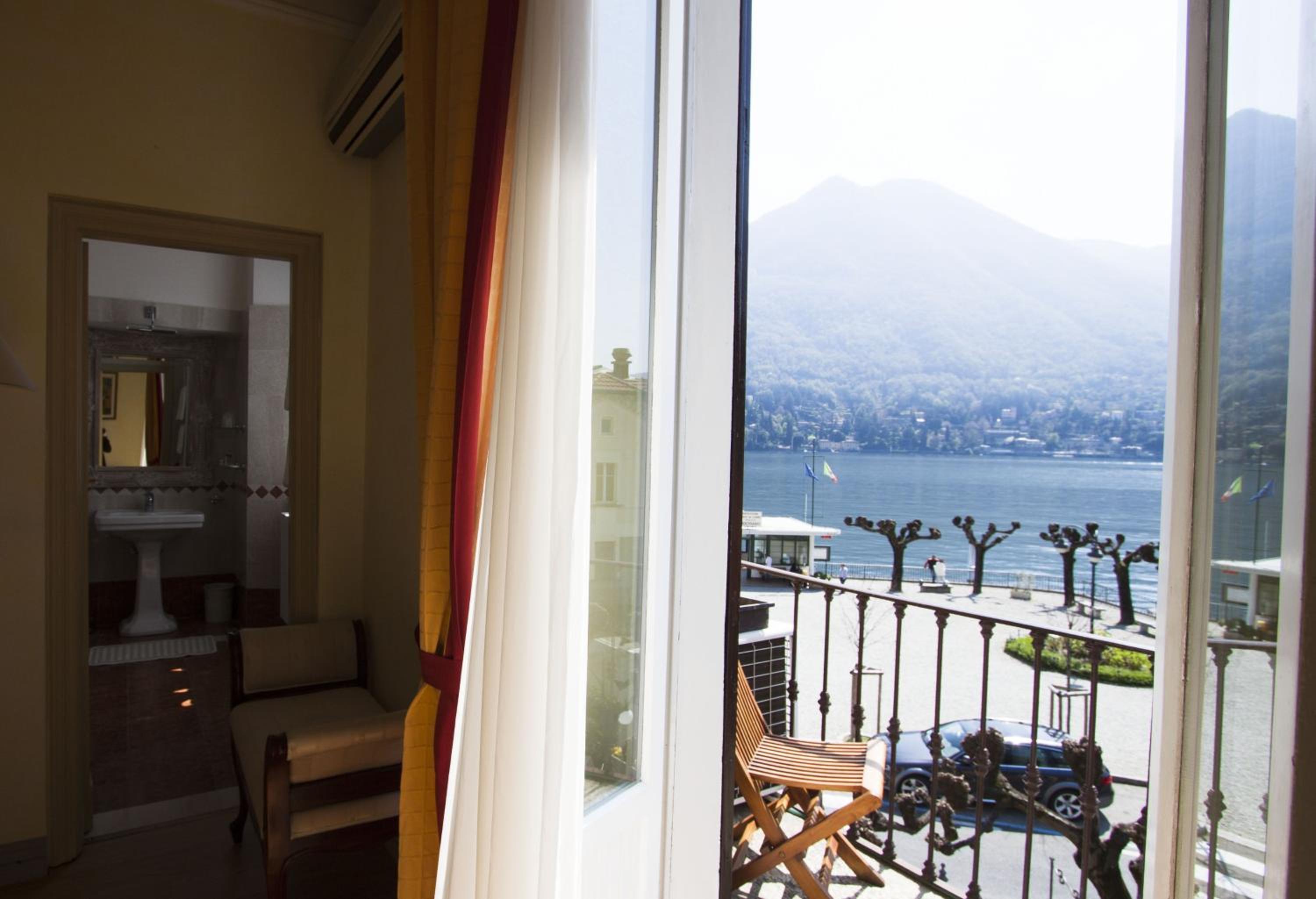 Double Room with Lake View