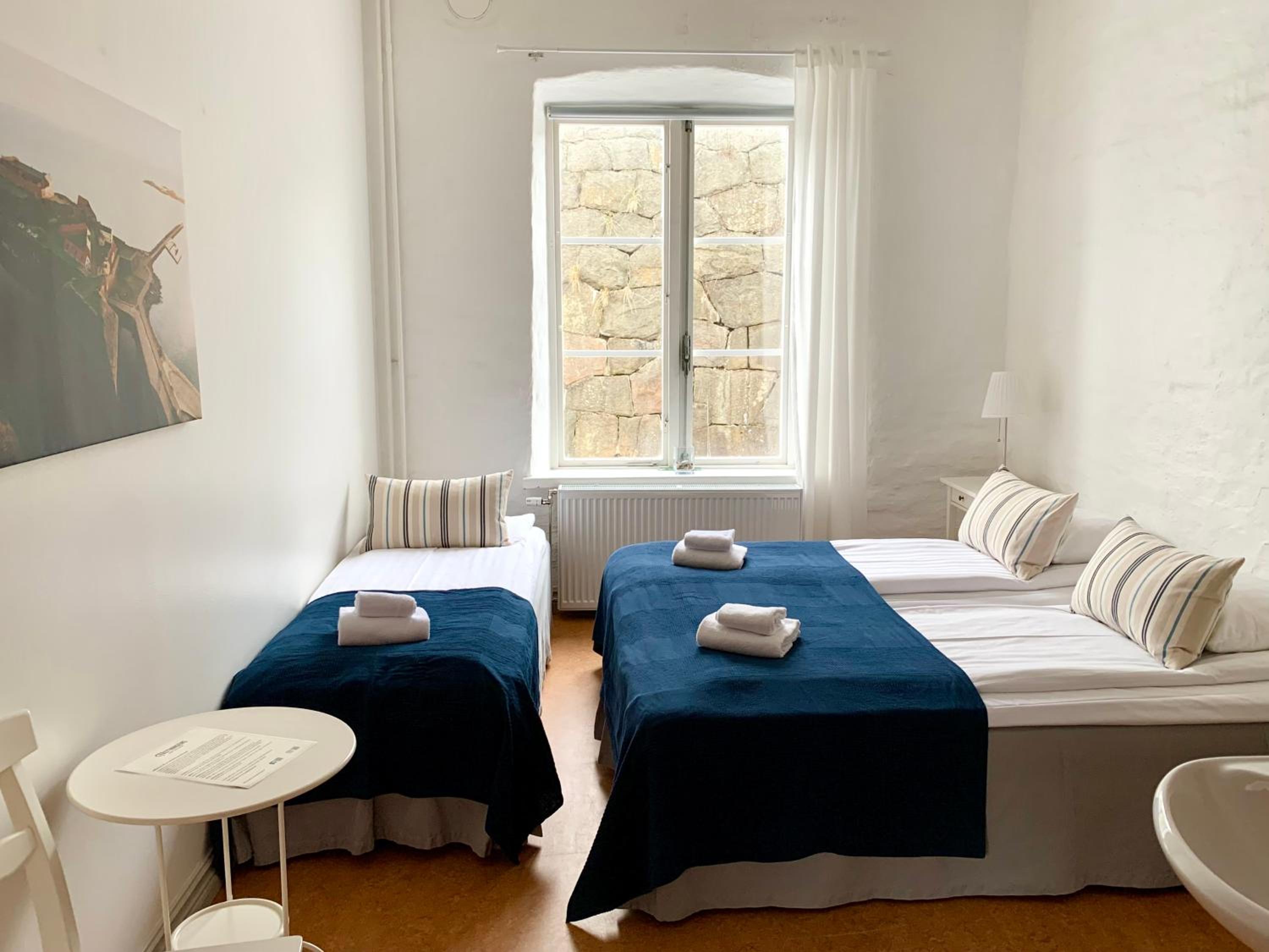Standard Triple Room with Shared Bathroom photo 1