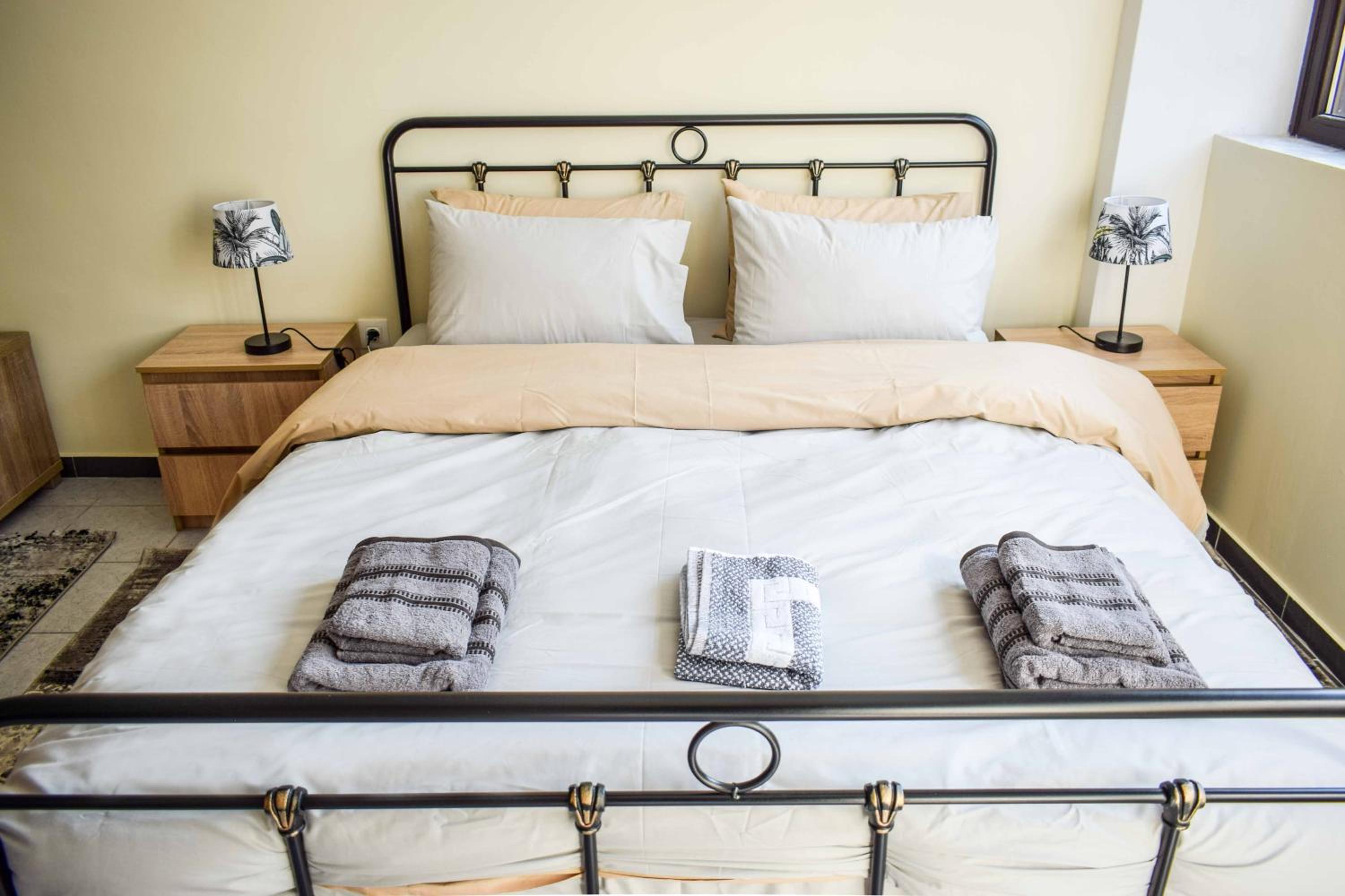 Deluxe Double Room with Extra Bed