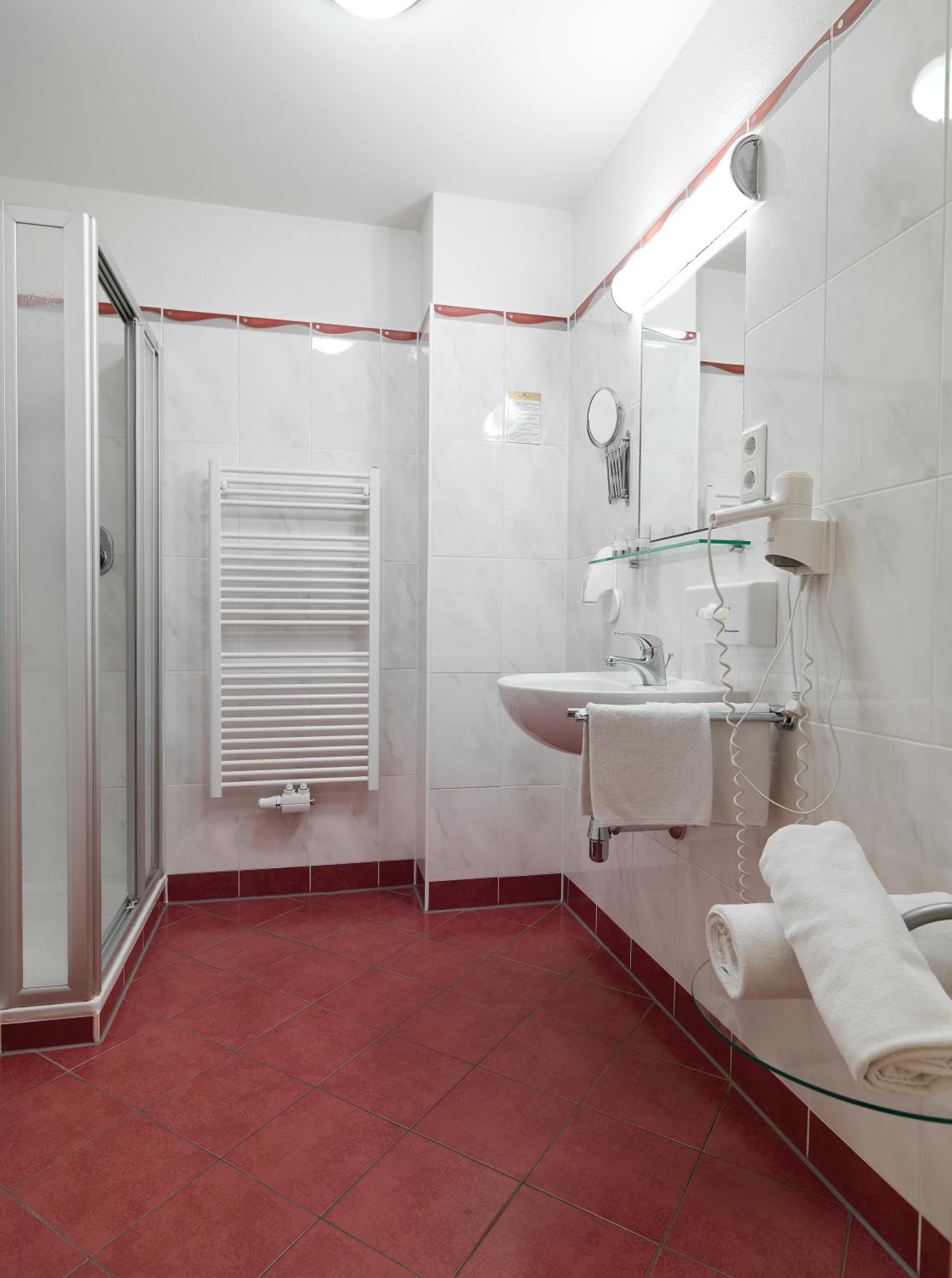 Standard Double Room - Photo 5
