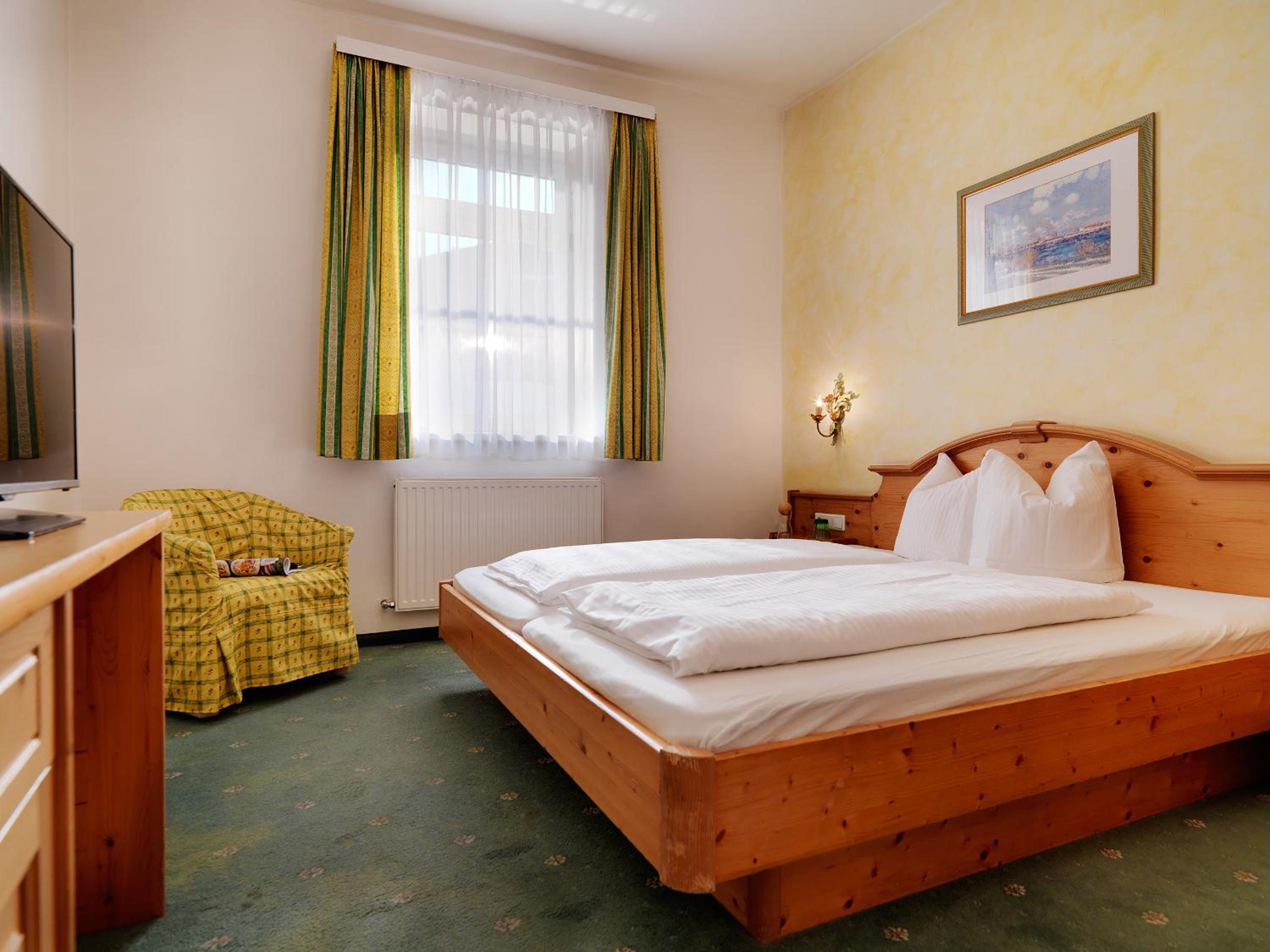 Standard Double Room - Photo 4