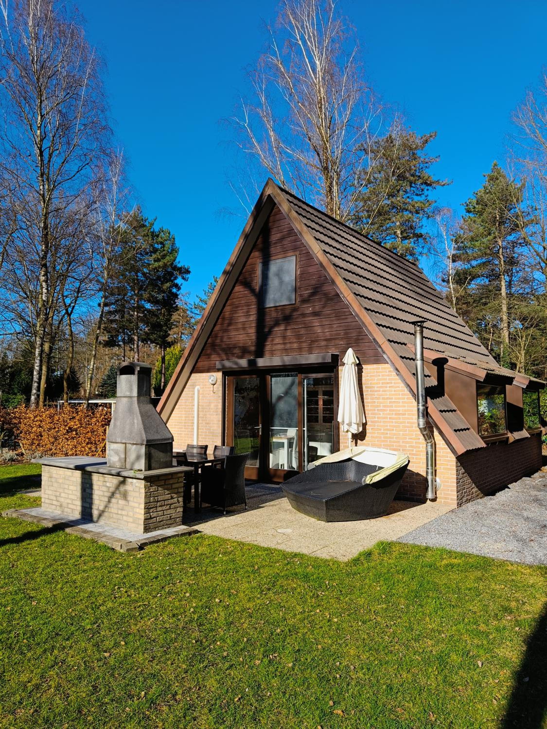 Three-Bedroom House photo 2