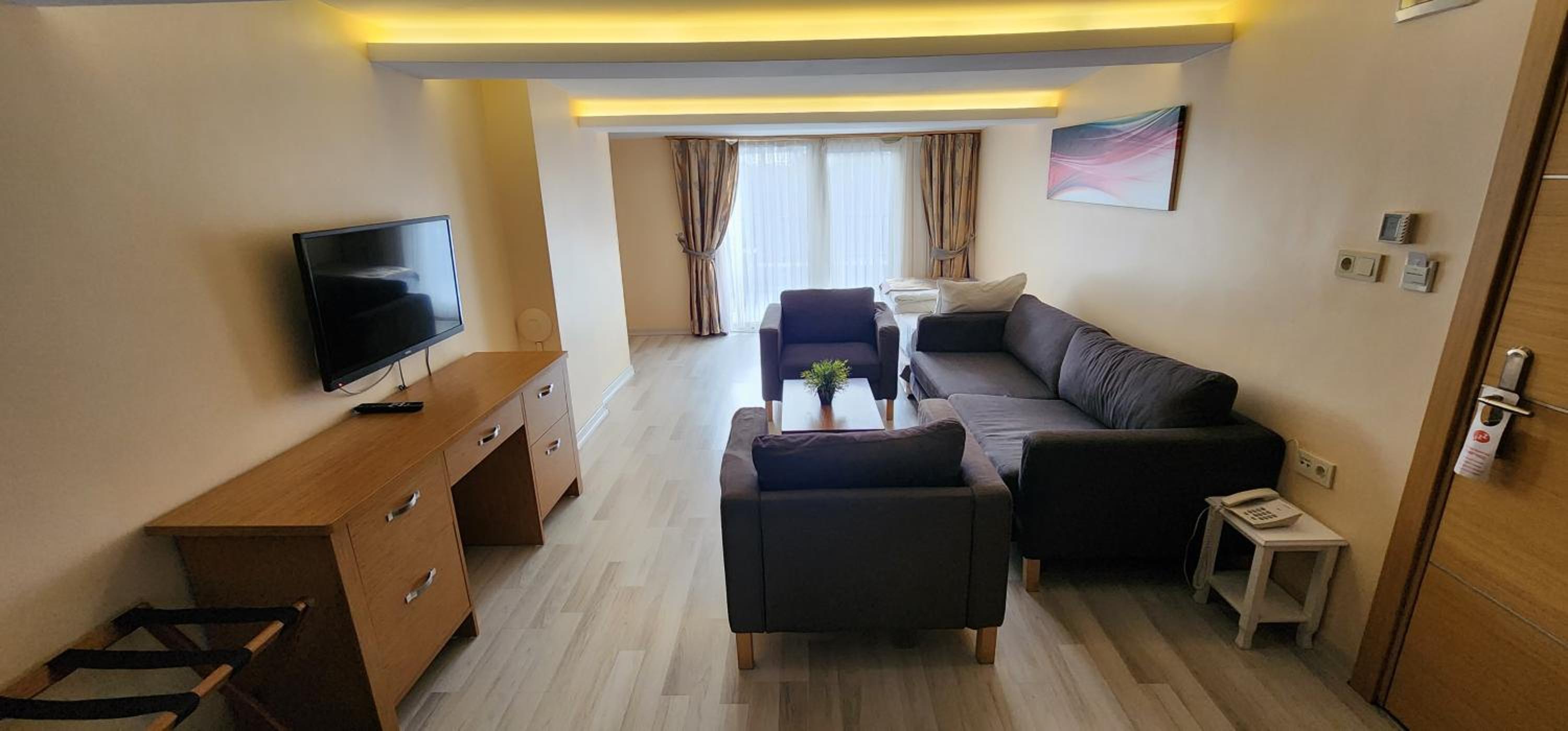 Suite with Terrace photo 2