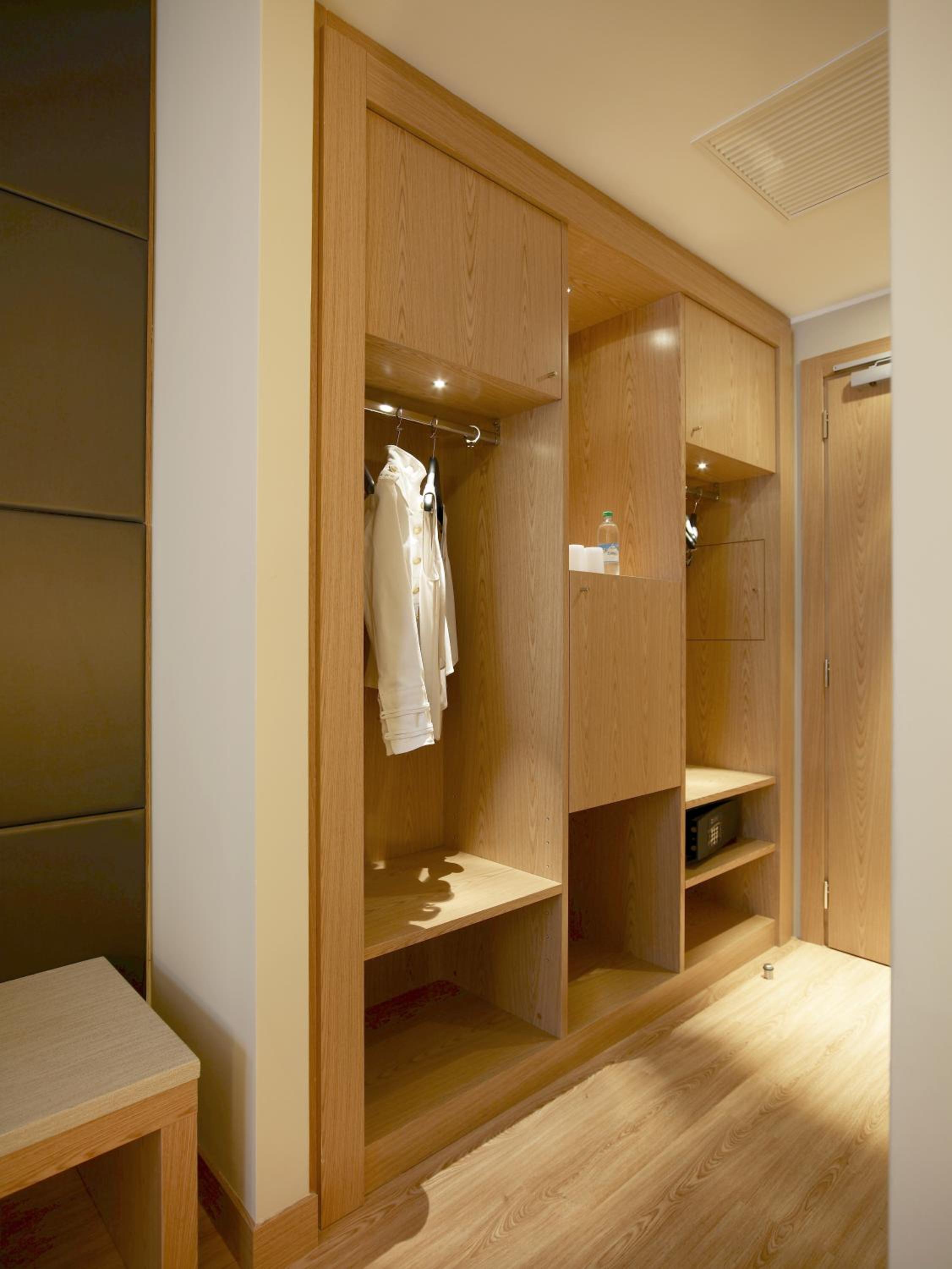 Double Room - Photo 14