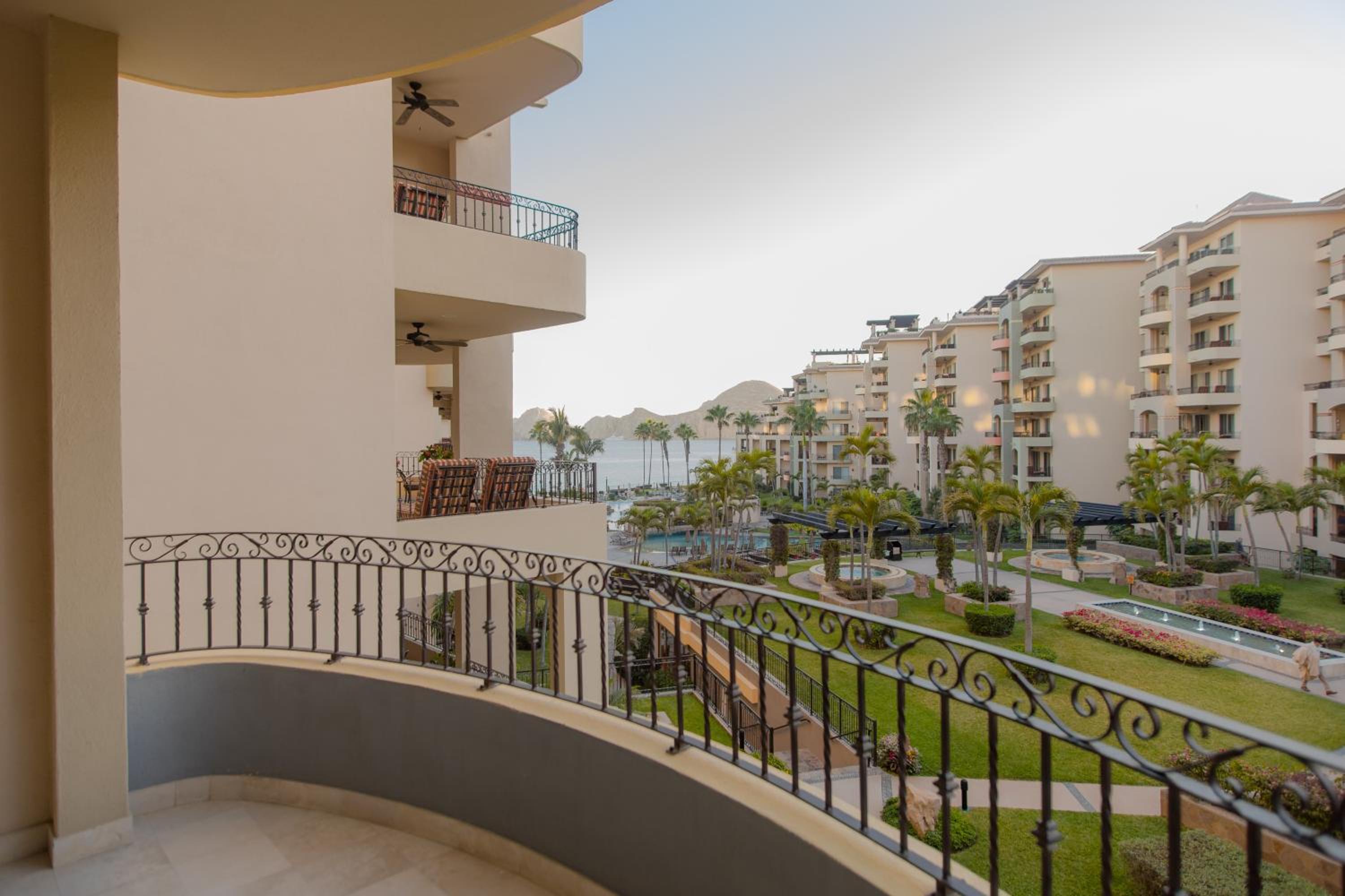 Resort-Ocean Views Two Bedroom 4th Floor photo 2