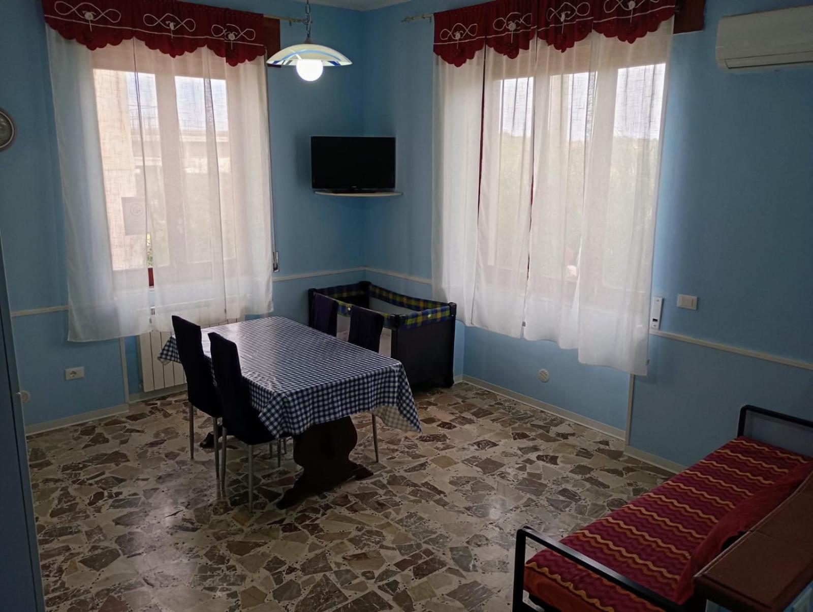 One-Bedroom House photo 1