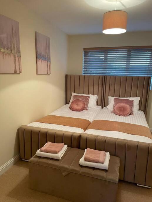 Three-Bedroom House photo 3