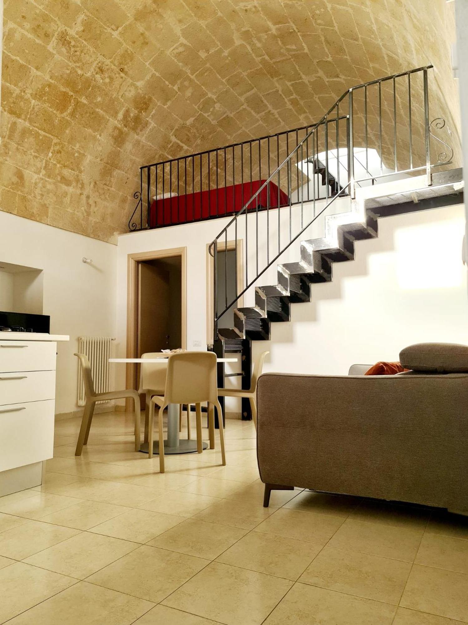 One-Bedroom Apartment with Terrace Vico Secondo Casalnuovo n. 7 - Photo 6