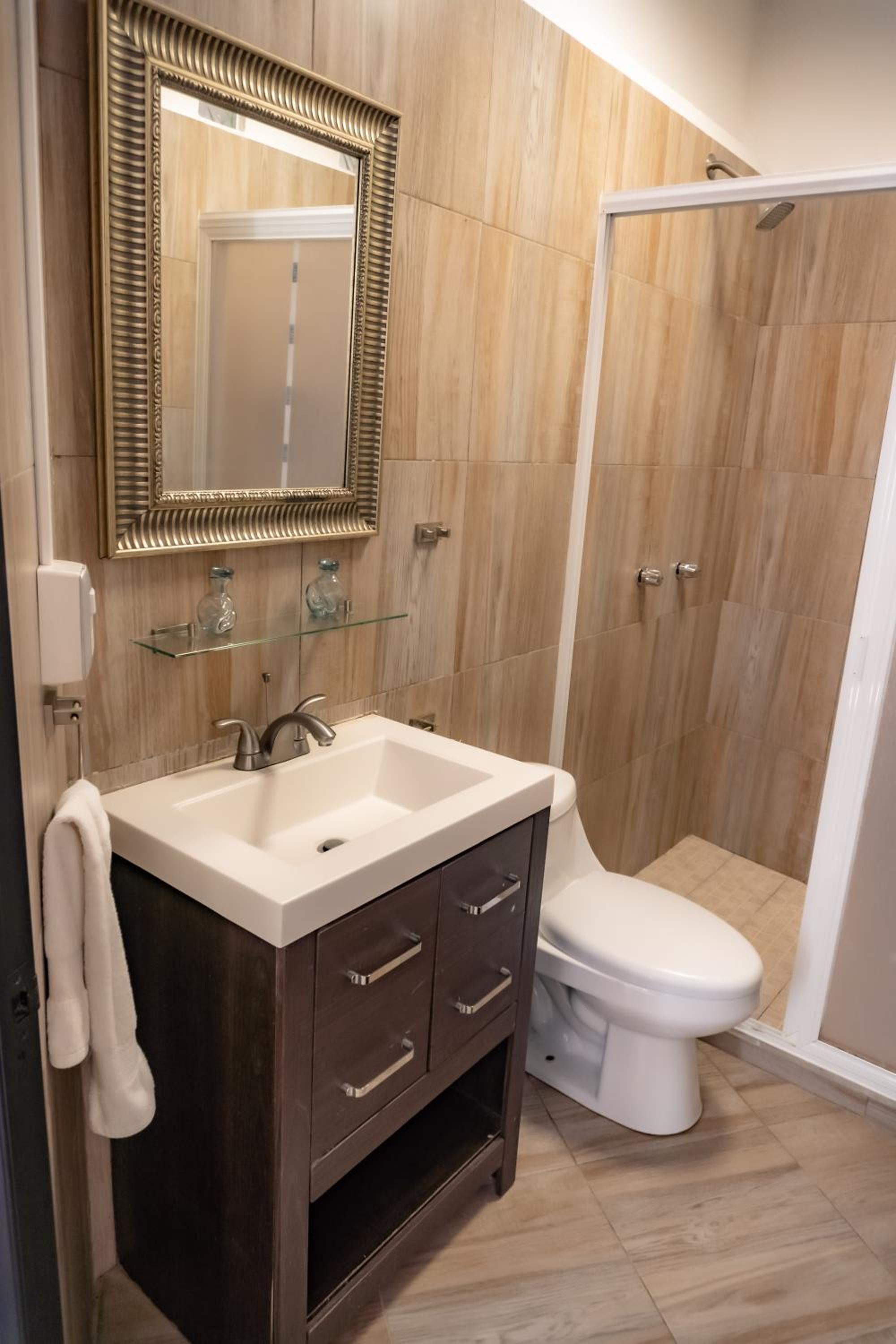 One-Bedroom House - Photo 20