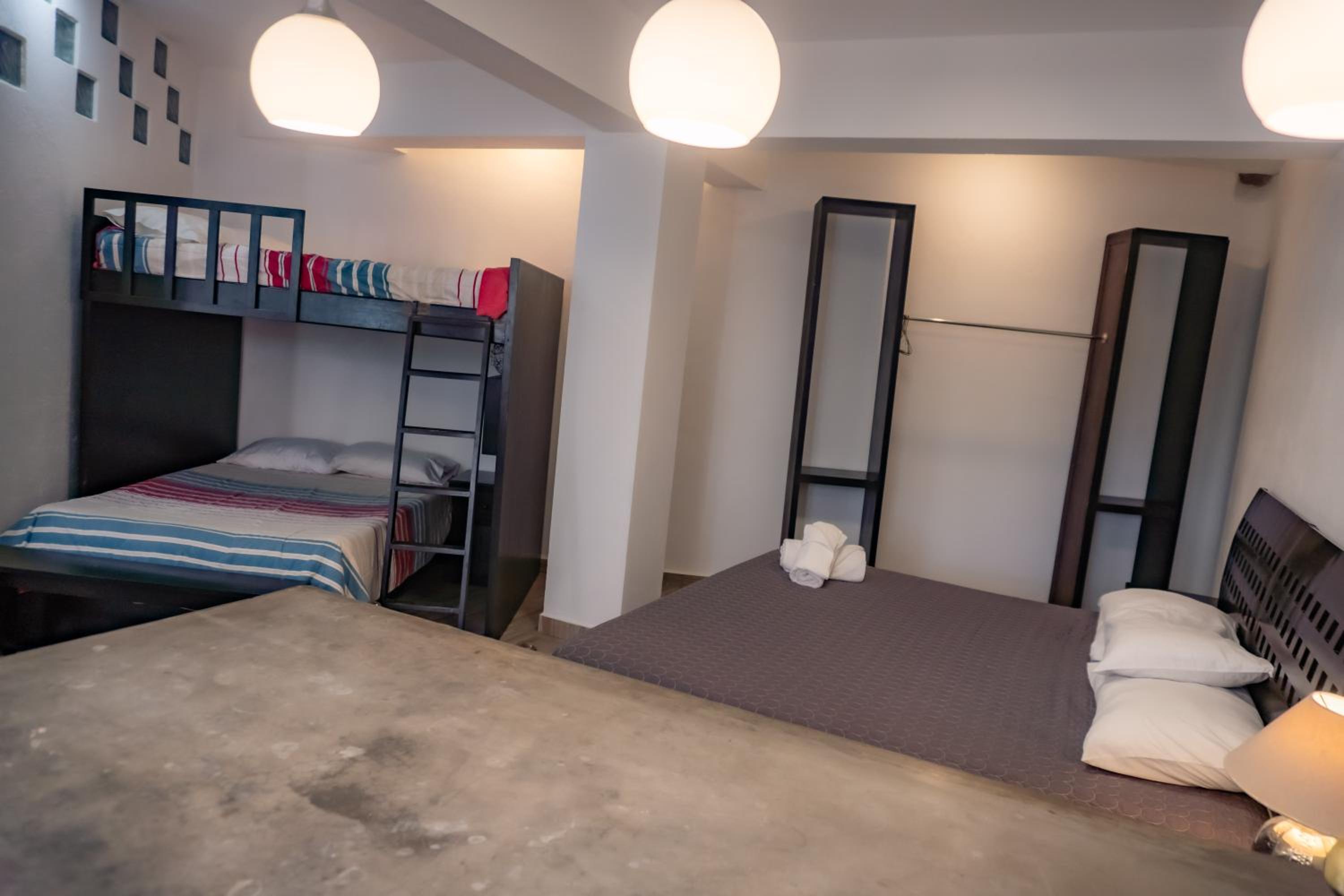One-Bedroom House - Photo 15