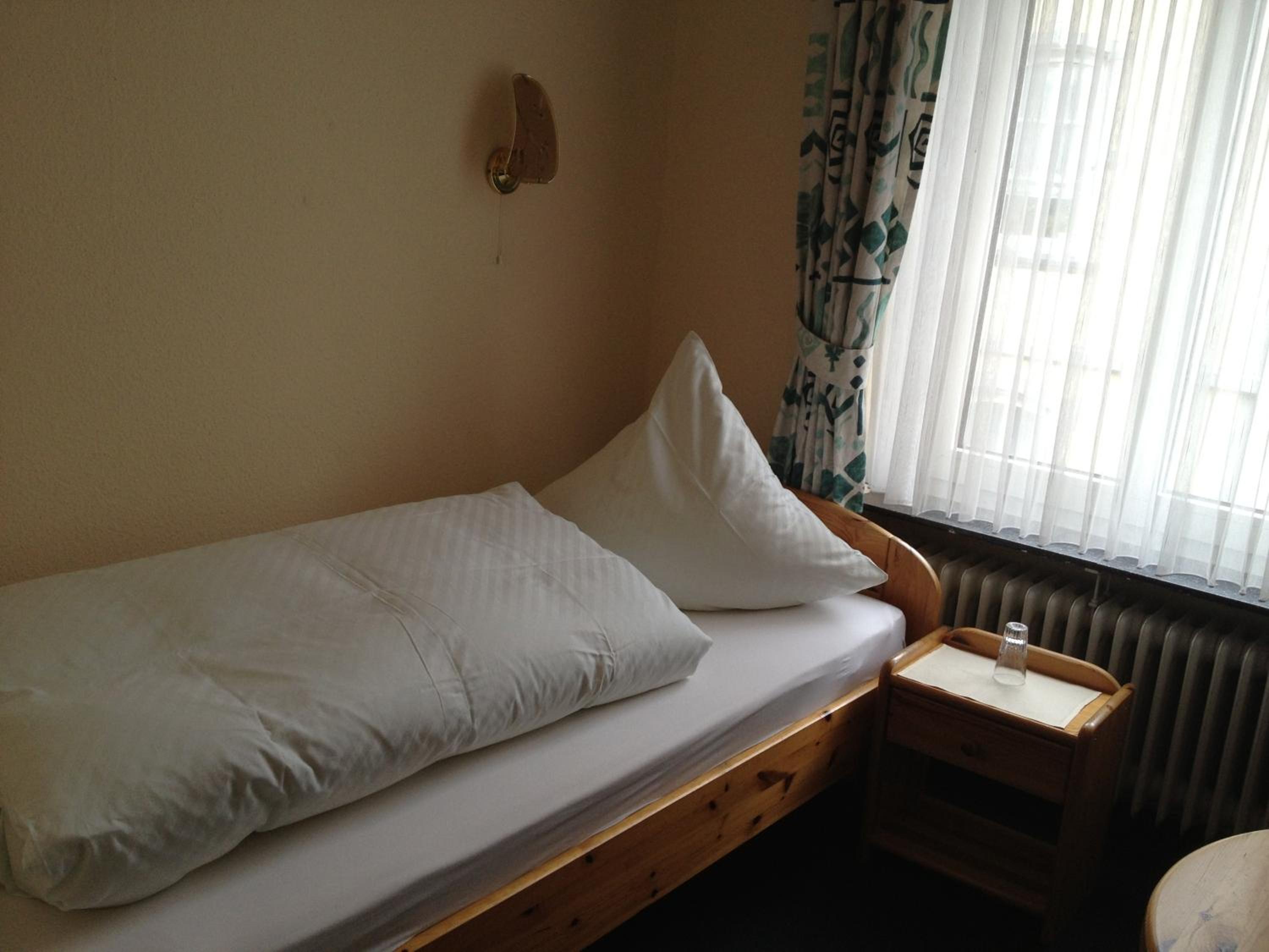 Single Room photo 2
