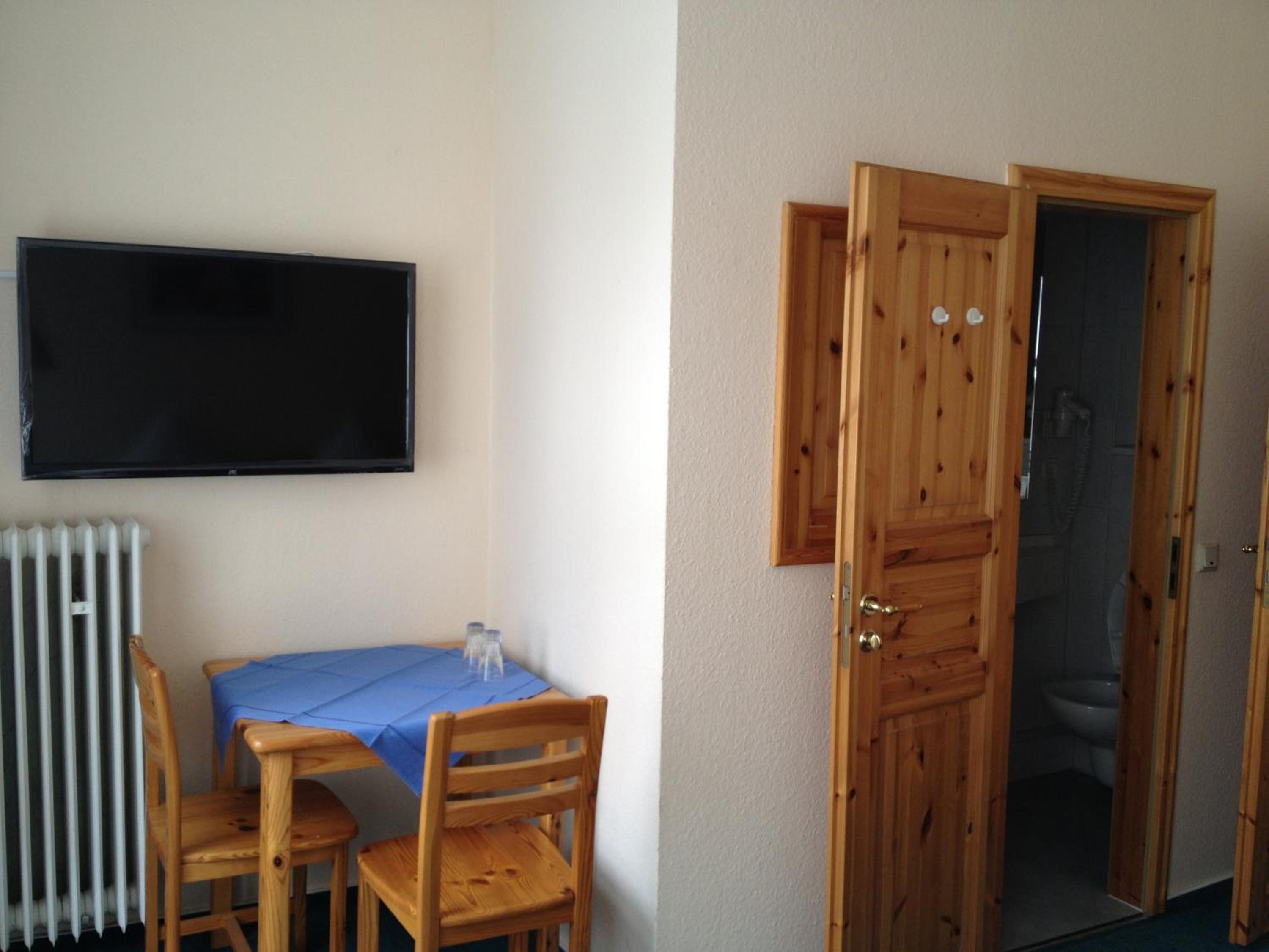 Single Room photo 2