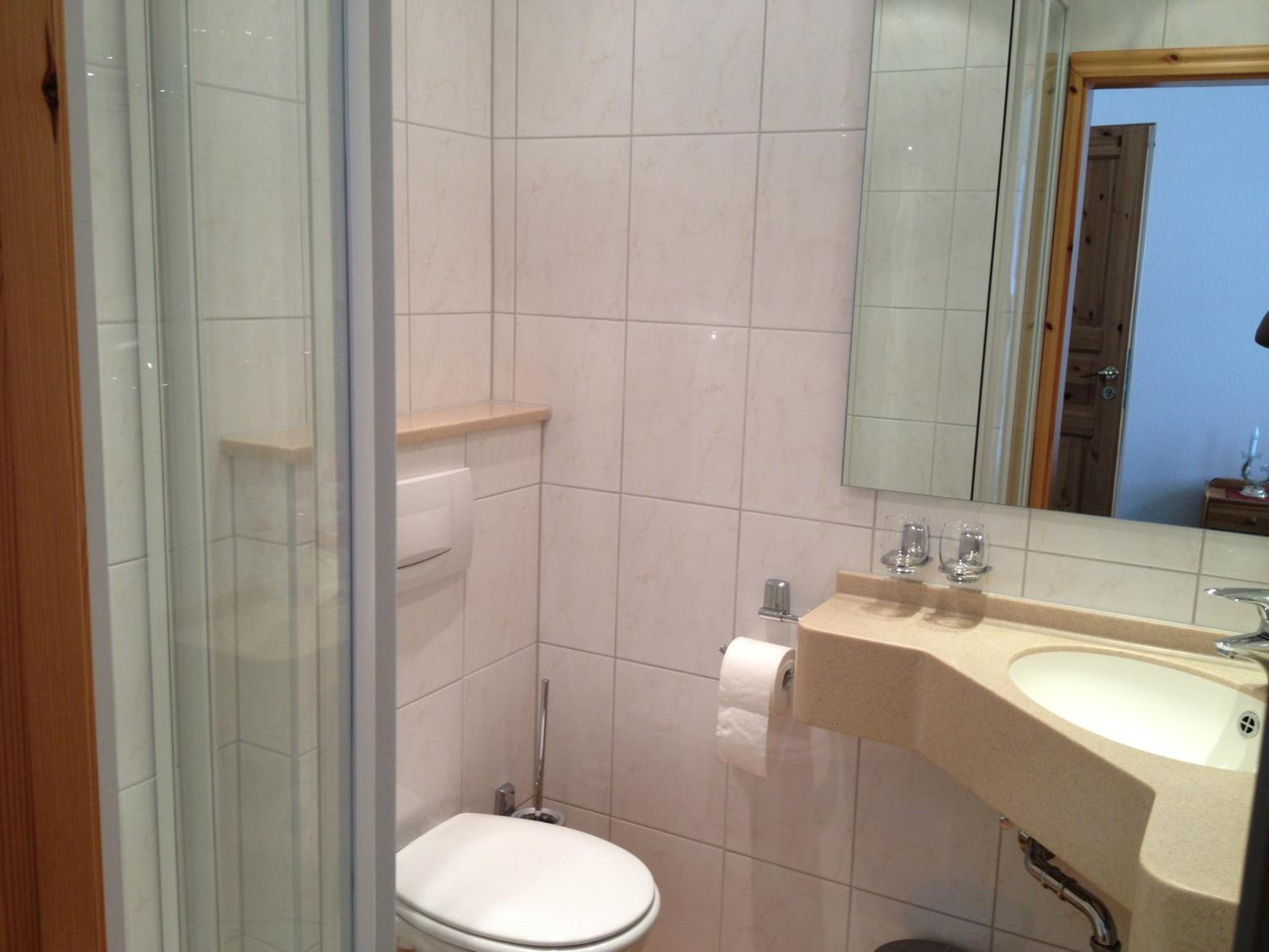 Single Room photo 3