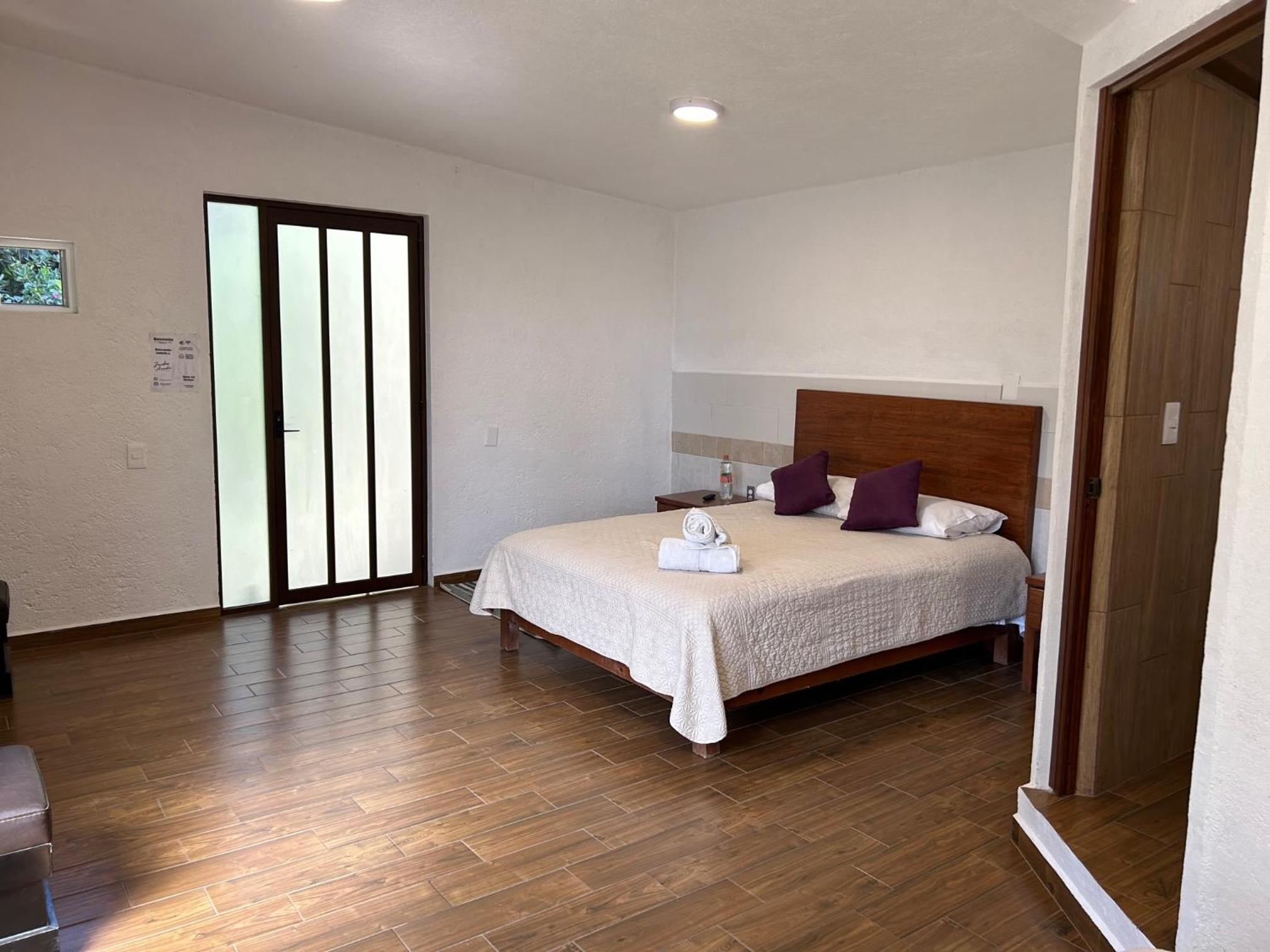 Double Room with Park View - Photo 13
