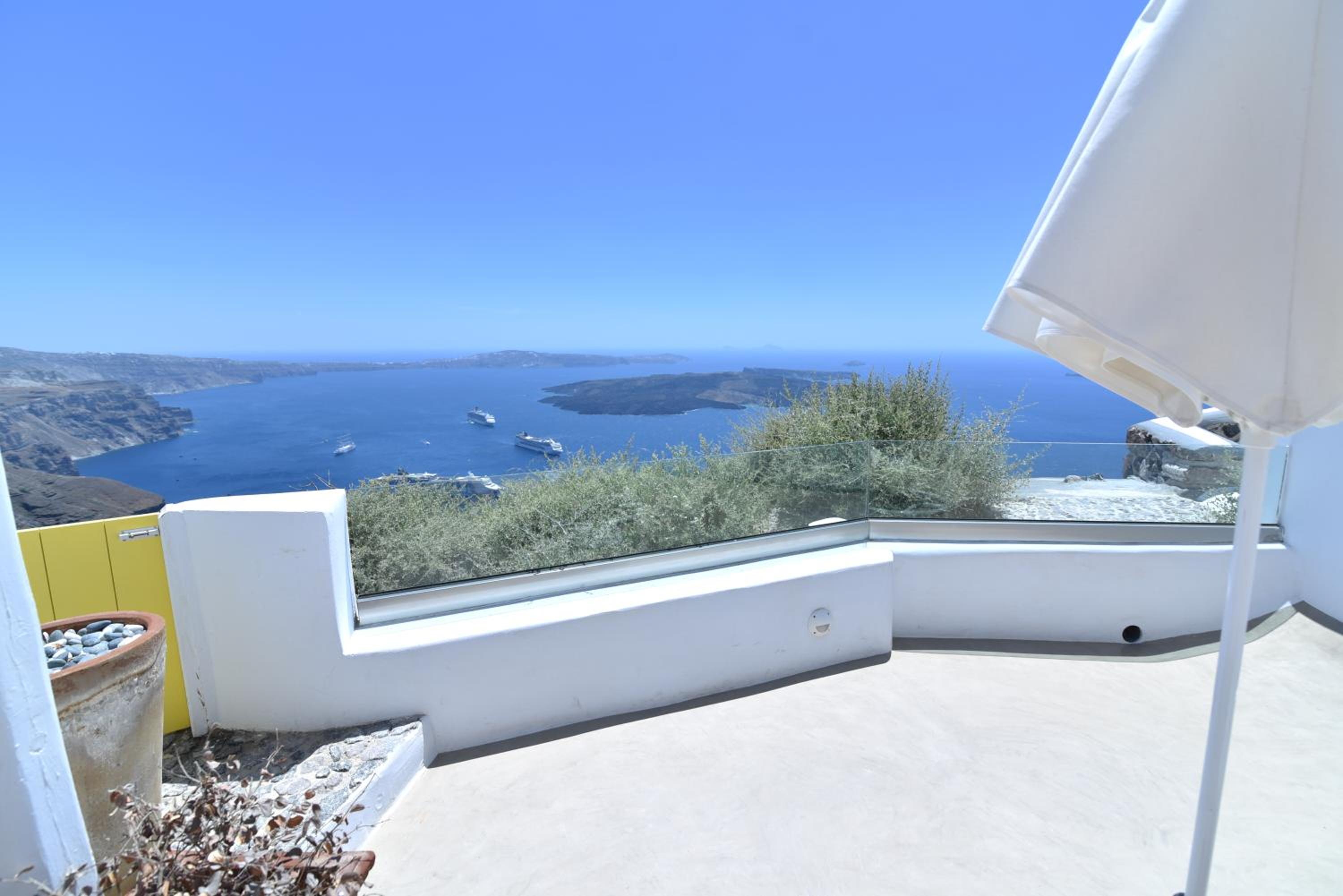 Villa with Sea View - Photo 9