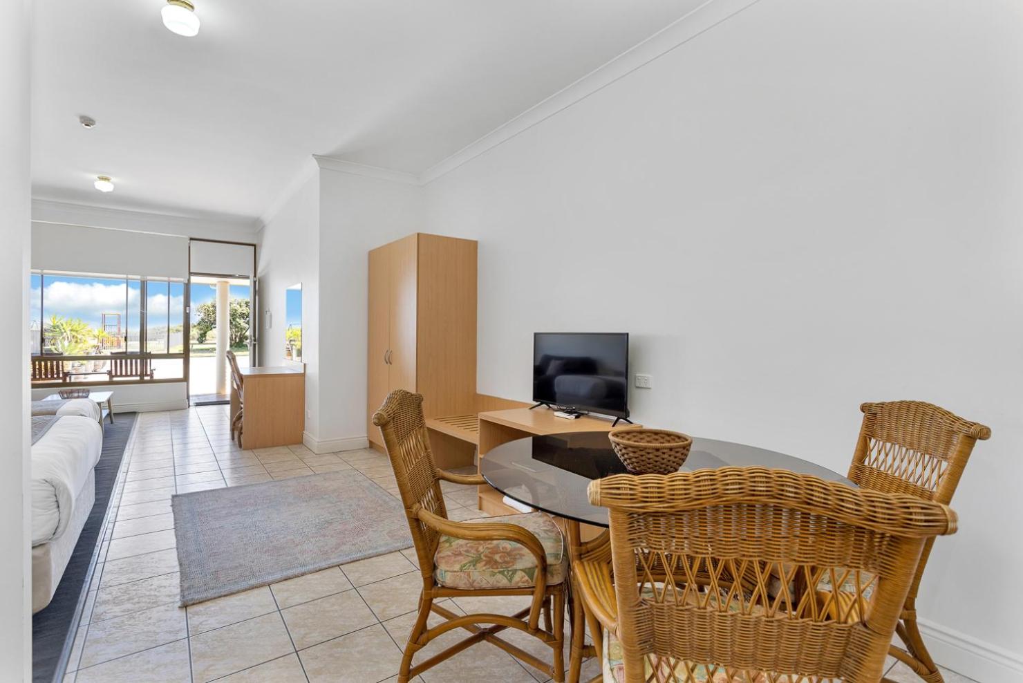 Queen Suite - Ground Floor photo 3