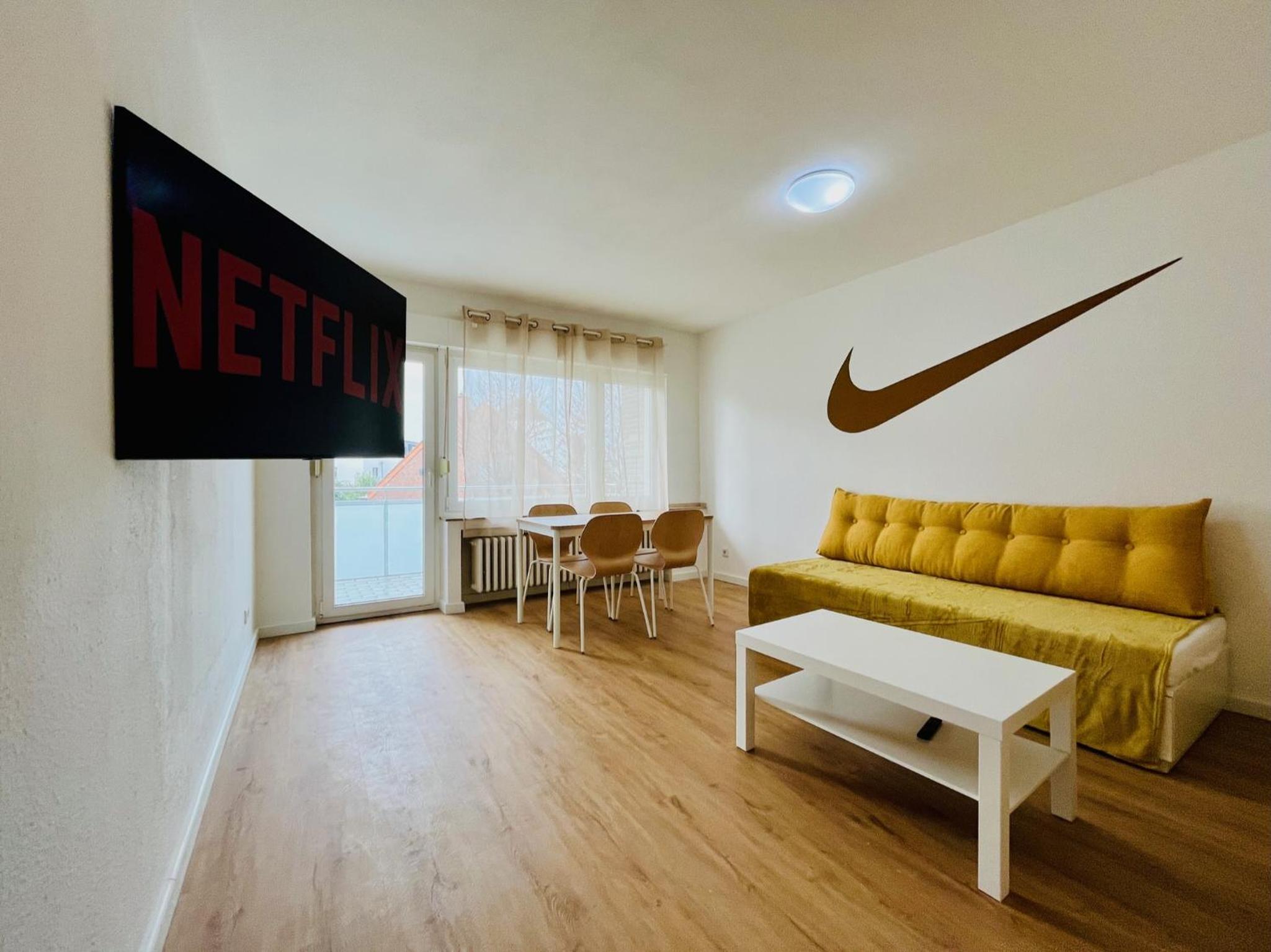 One-Bedroom Apartment photo 1