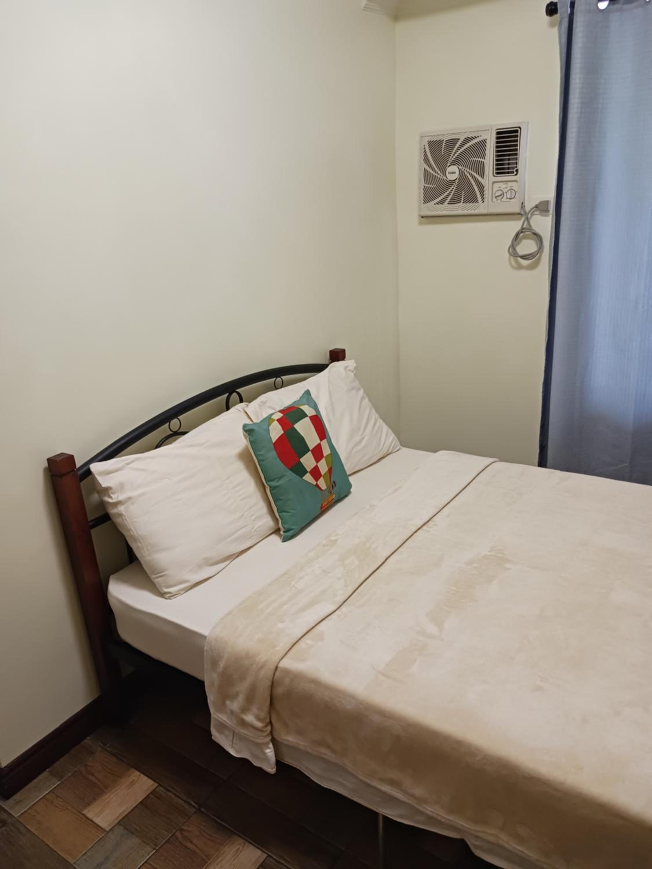 Double Room - Photo 8
