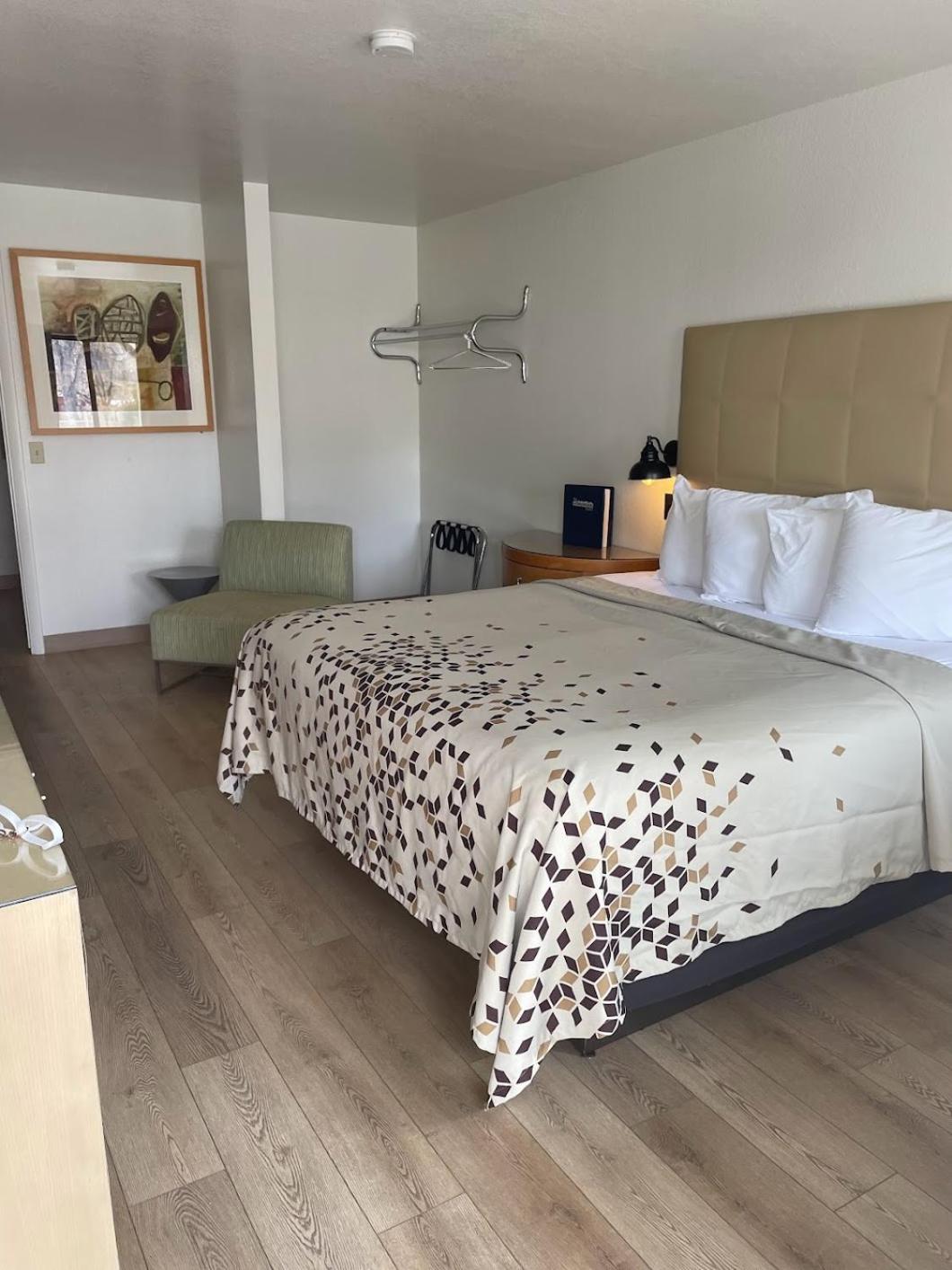 King Room - Photo 1
