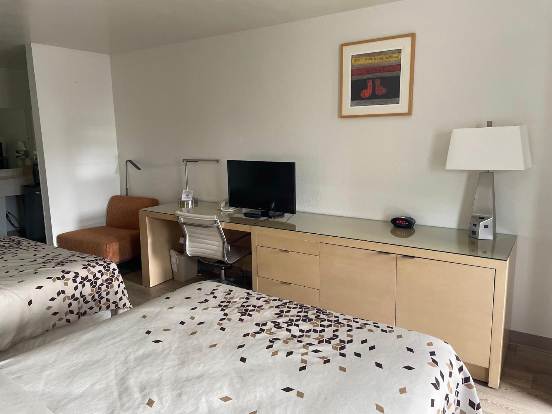 Standard Double Room - Photo 6