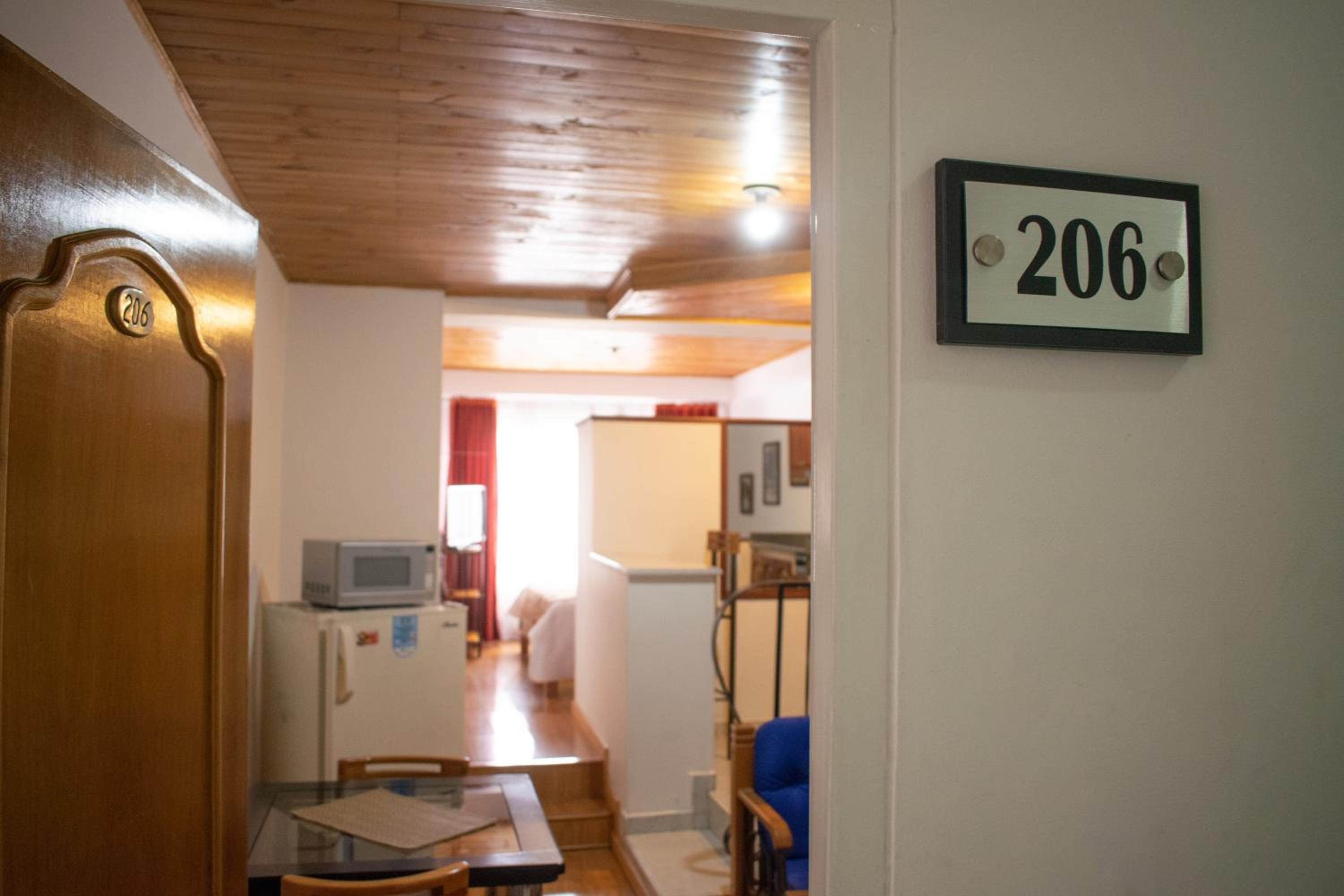 One-Bedroom Apartment - Photo 7