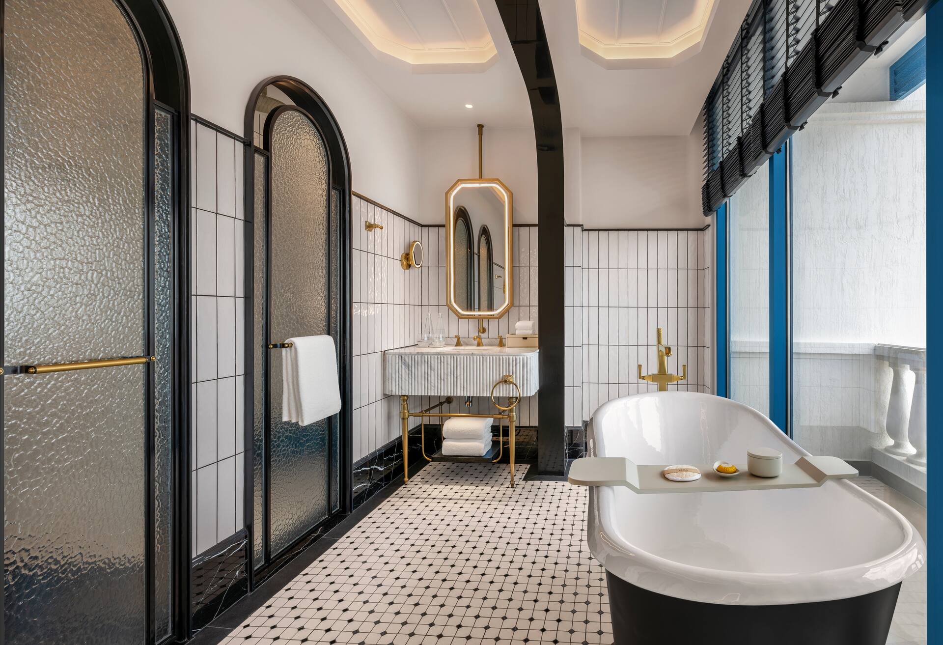 King Sorrento Sinfonia Suite
