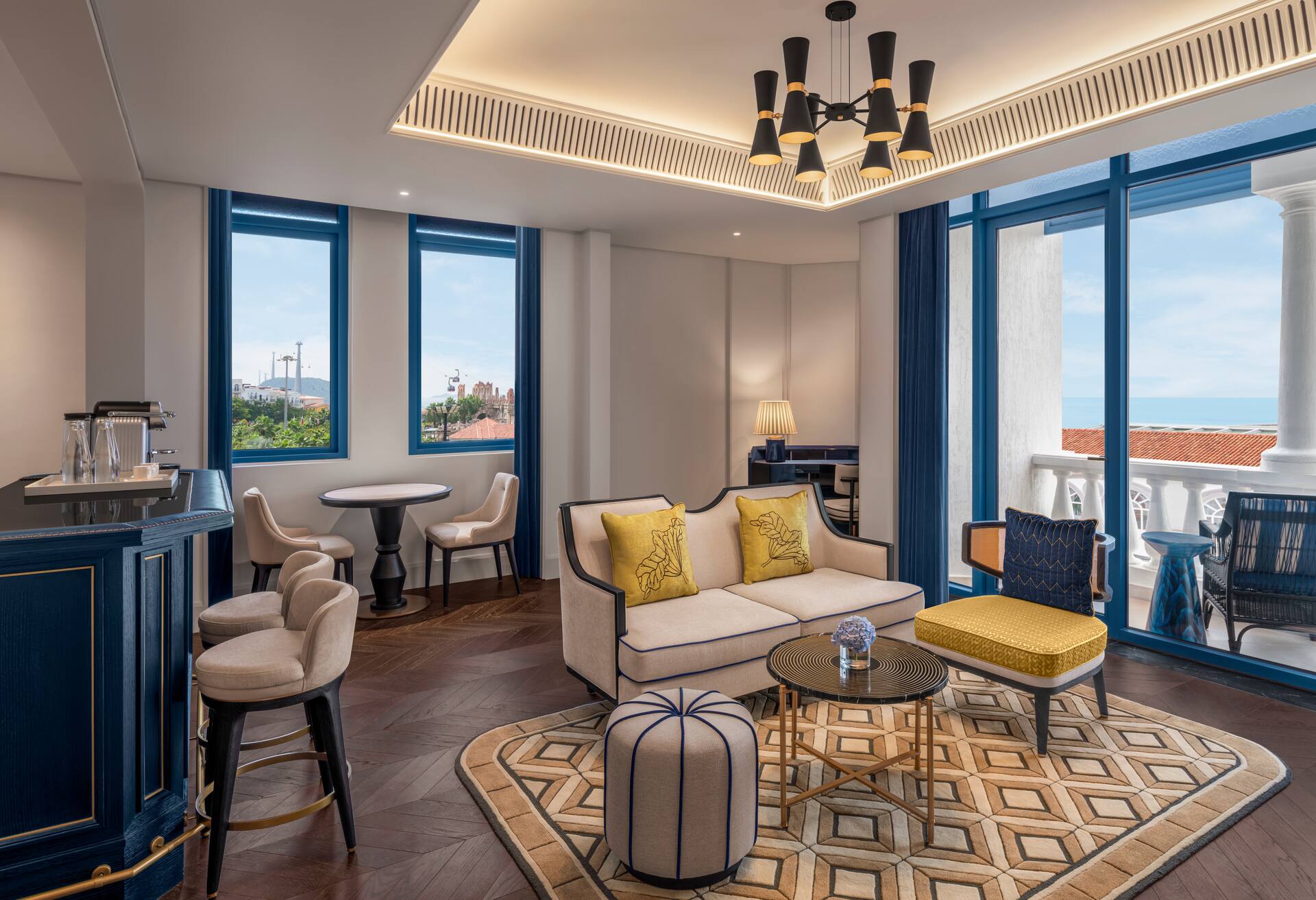 King Sorrento Sinfonia Suite