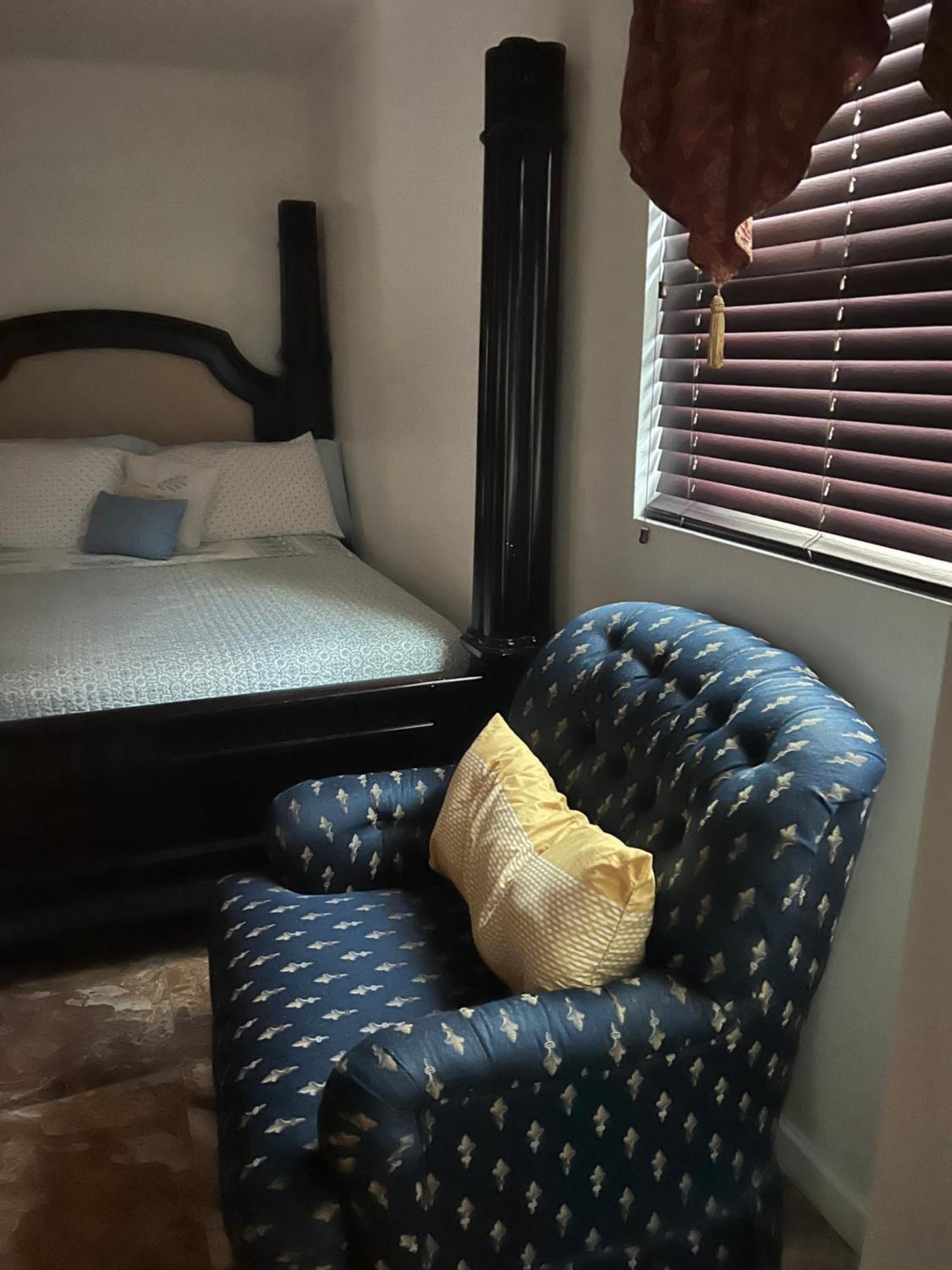 Deluxe Room (2 Adults + 1 Child) photo 3
