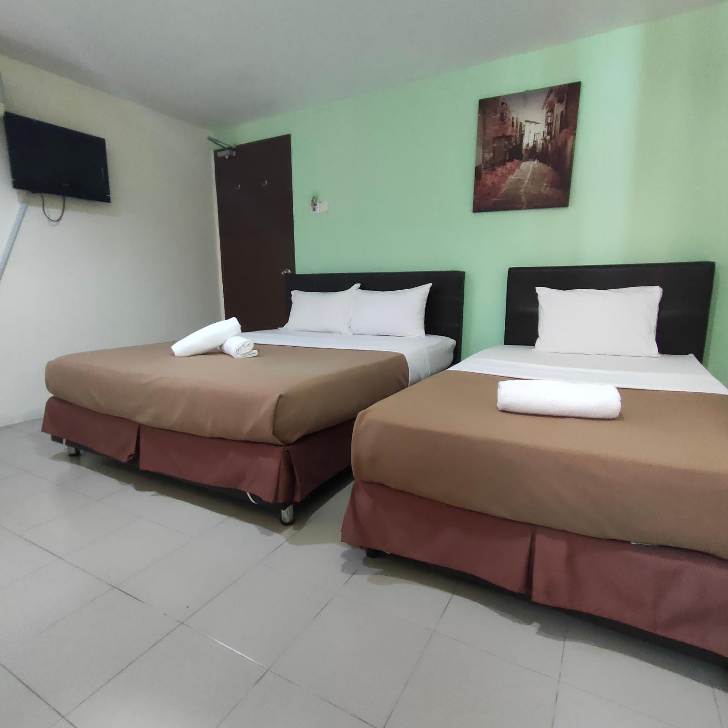 Triple Room - Disability Access - Photo 3
