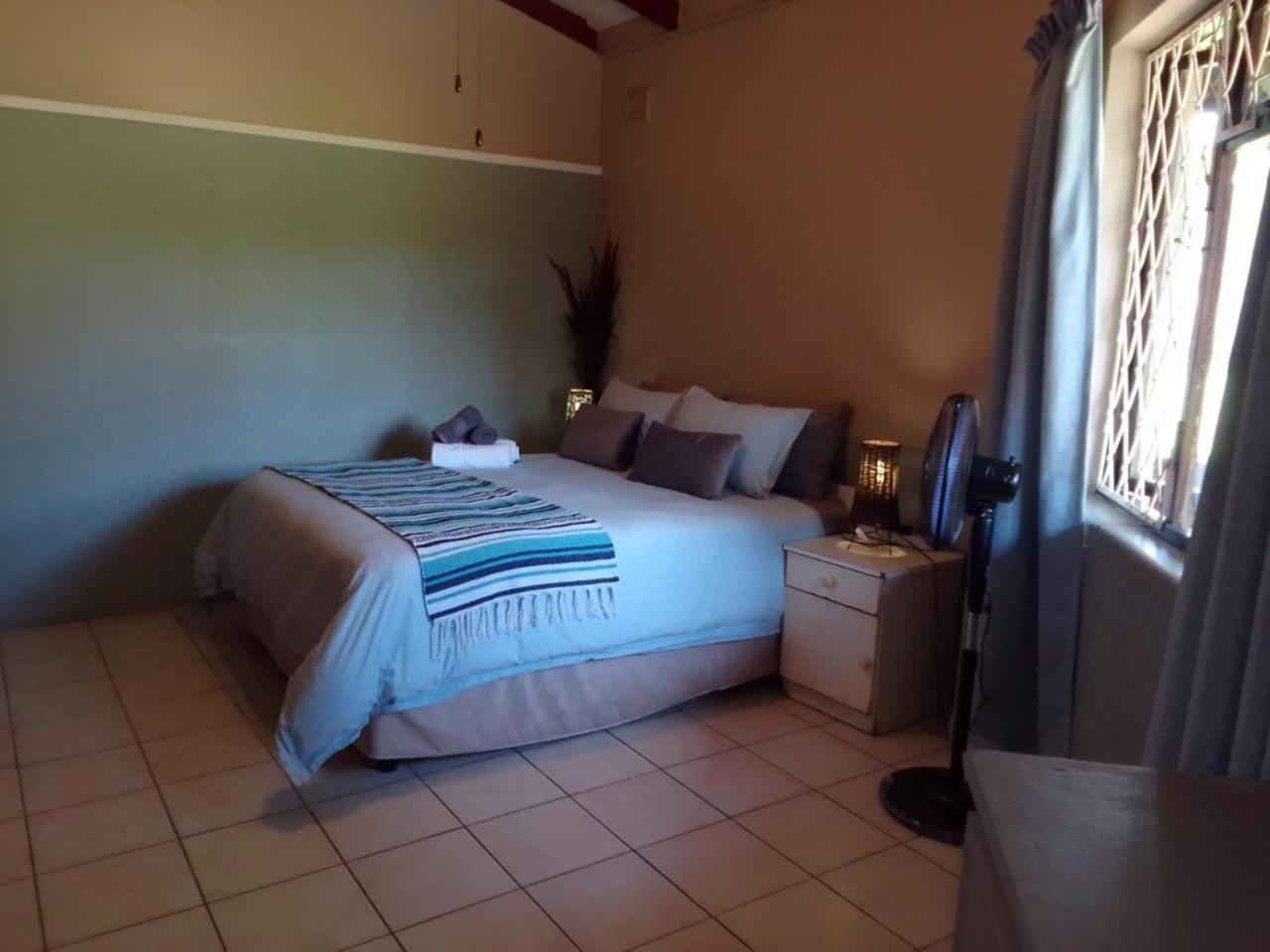 Four-Bedroom House - Photo 1