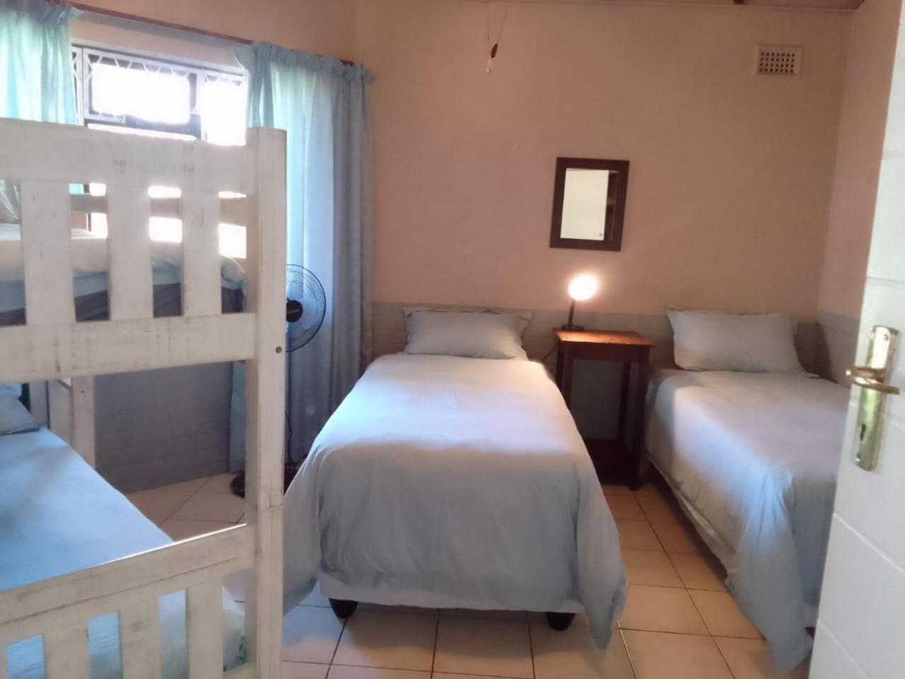 Four-Bedroom House - Photo 3