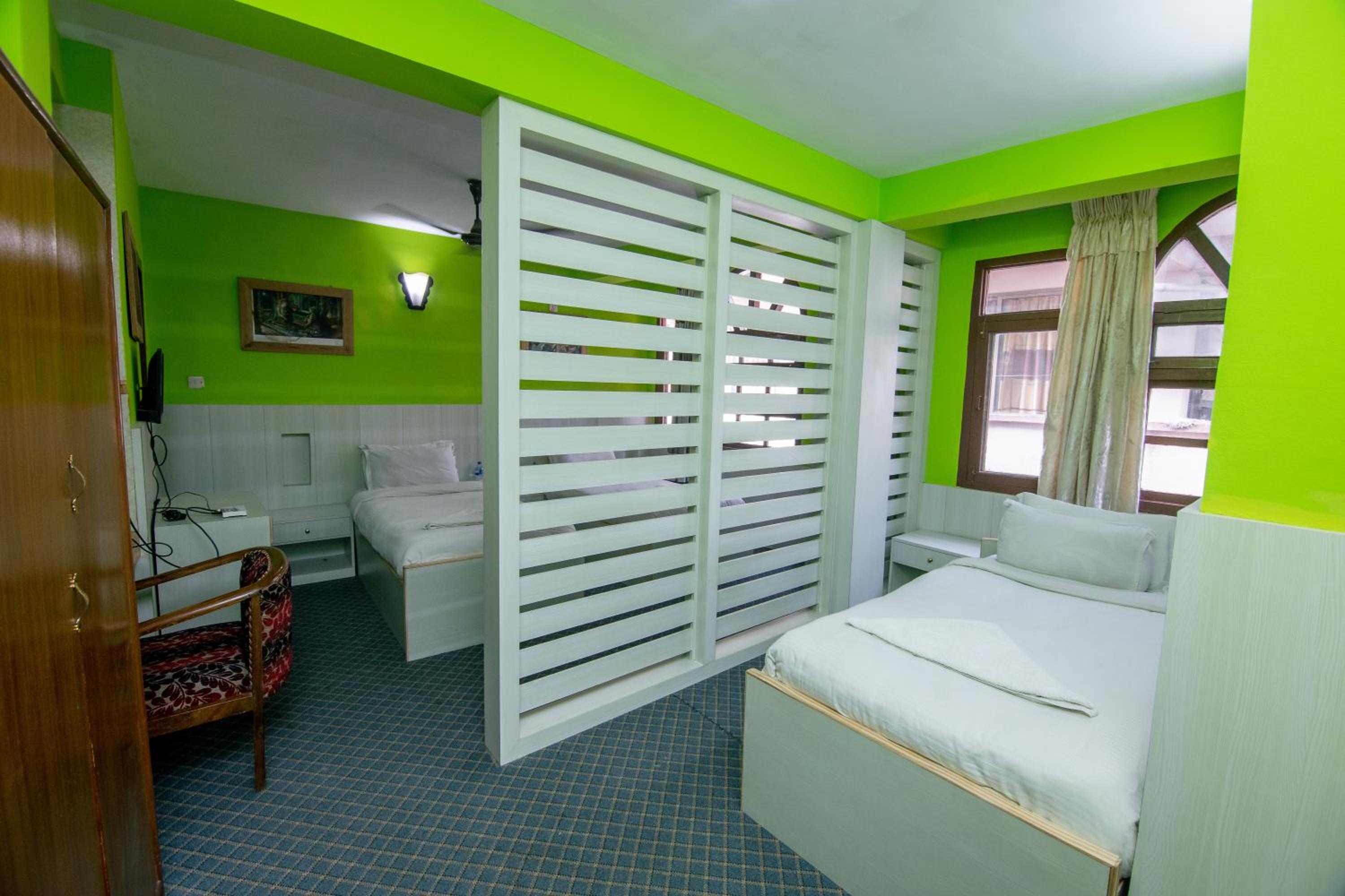Triple Room with City View