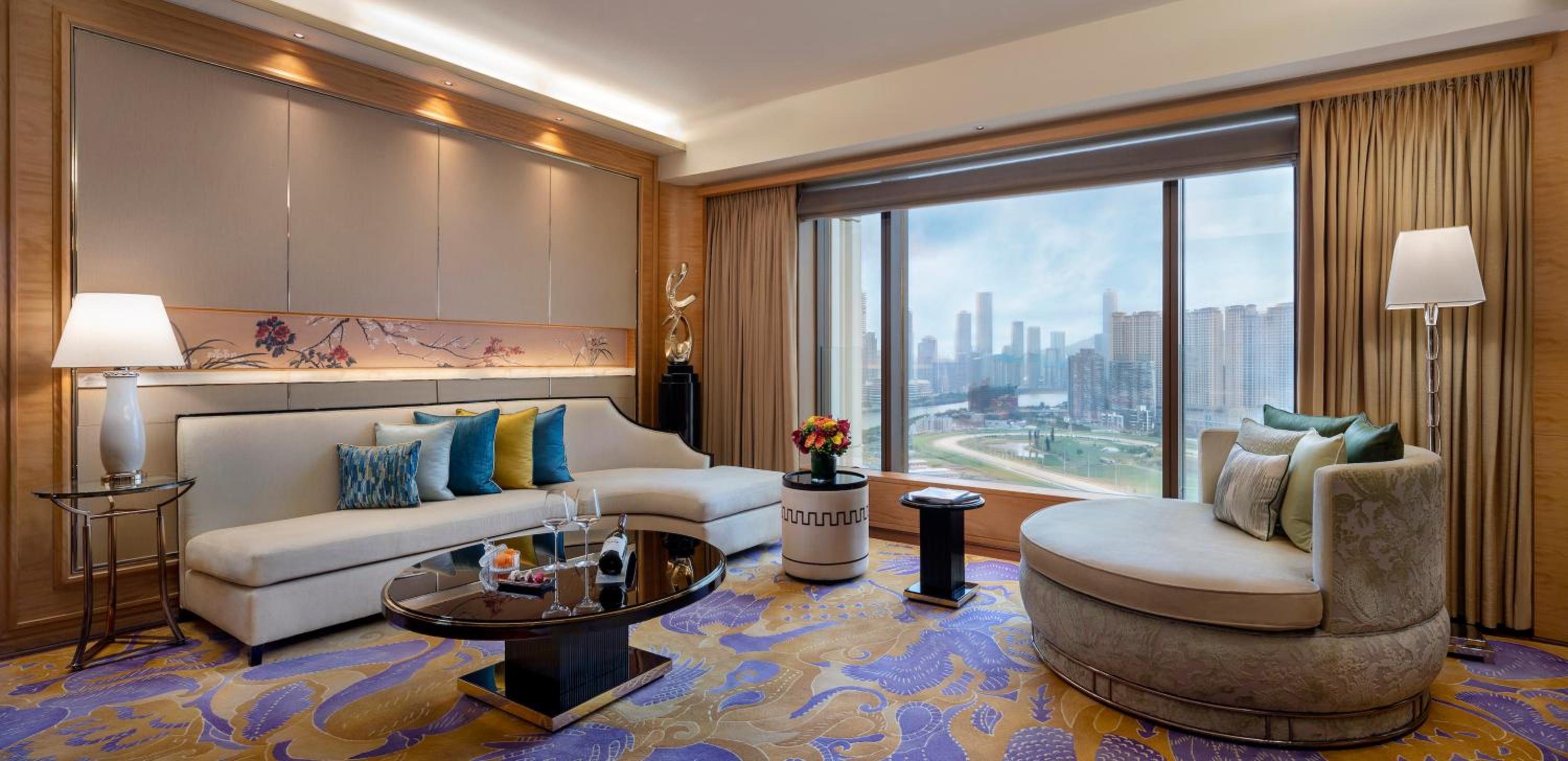 Premier Suite