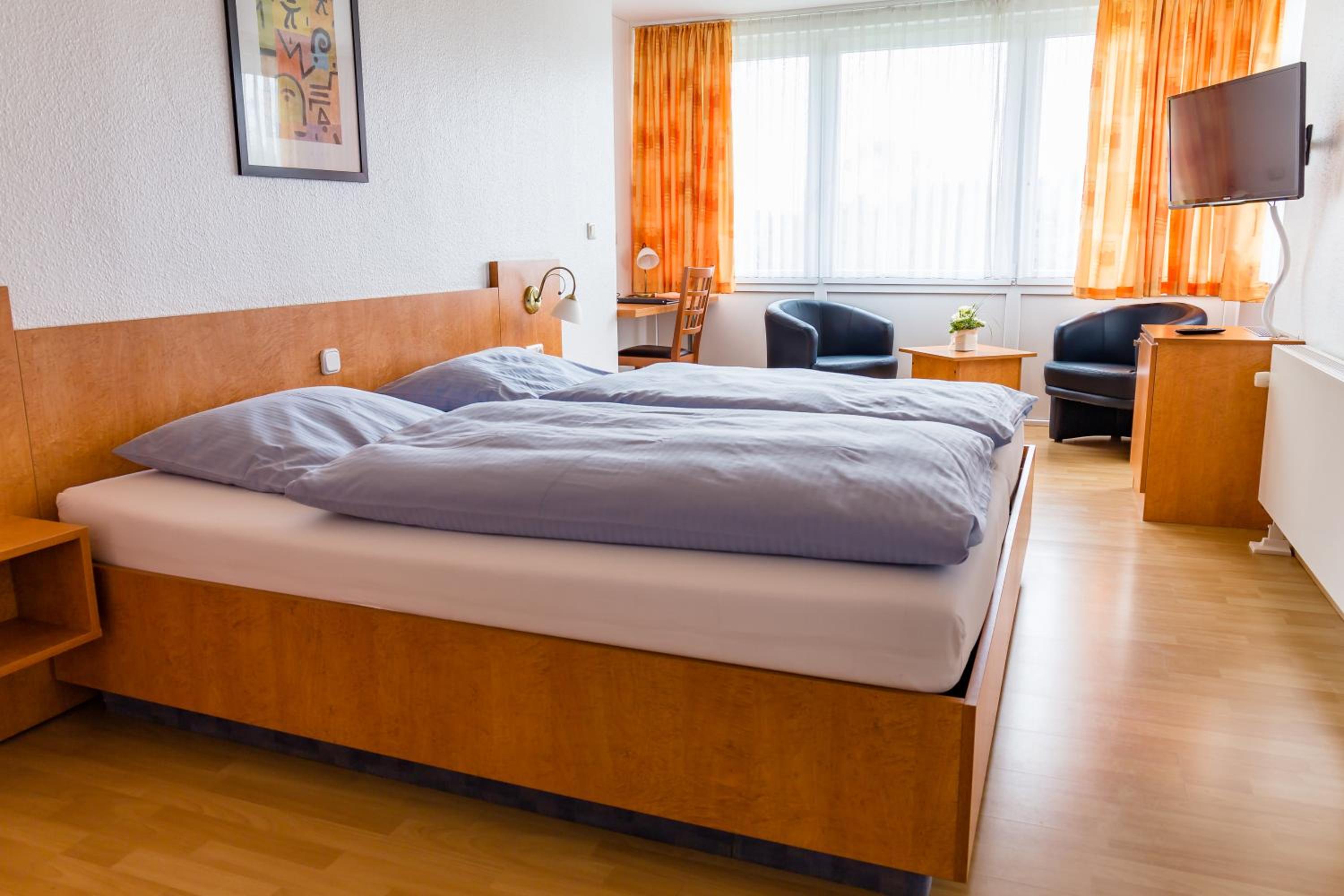 Standard Double Room - Photo 3