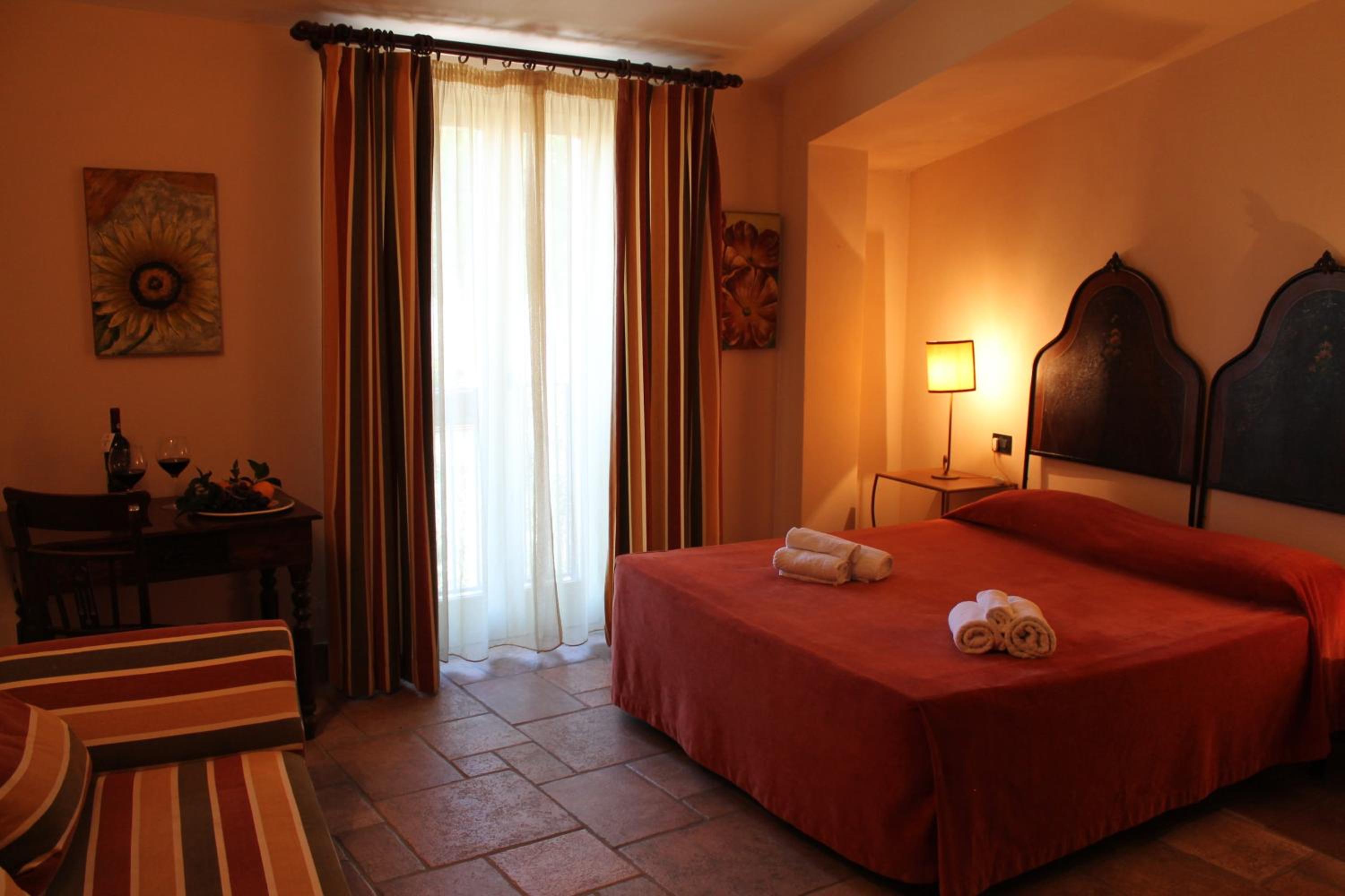 Basic Triple Room