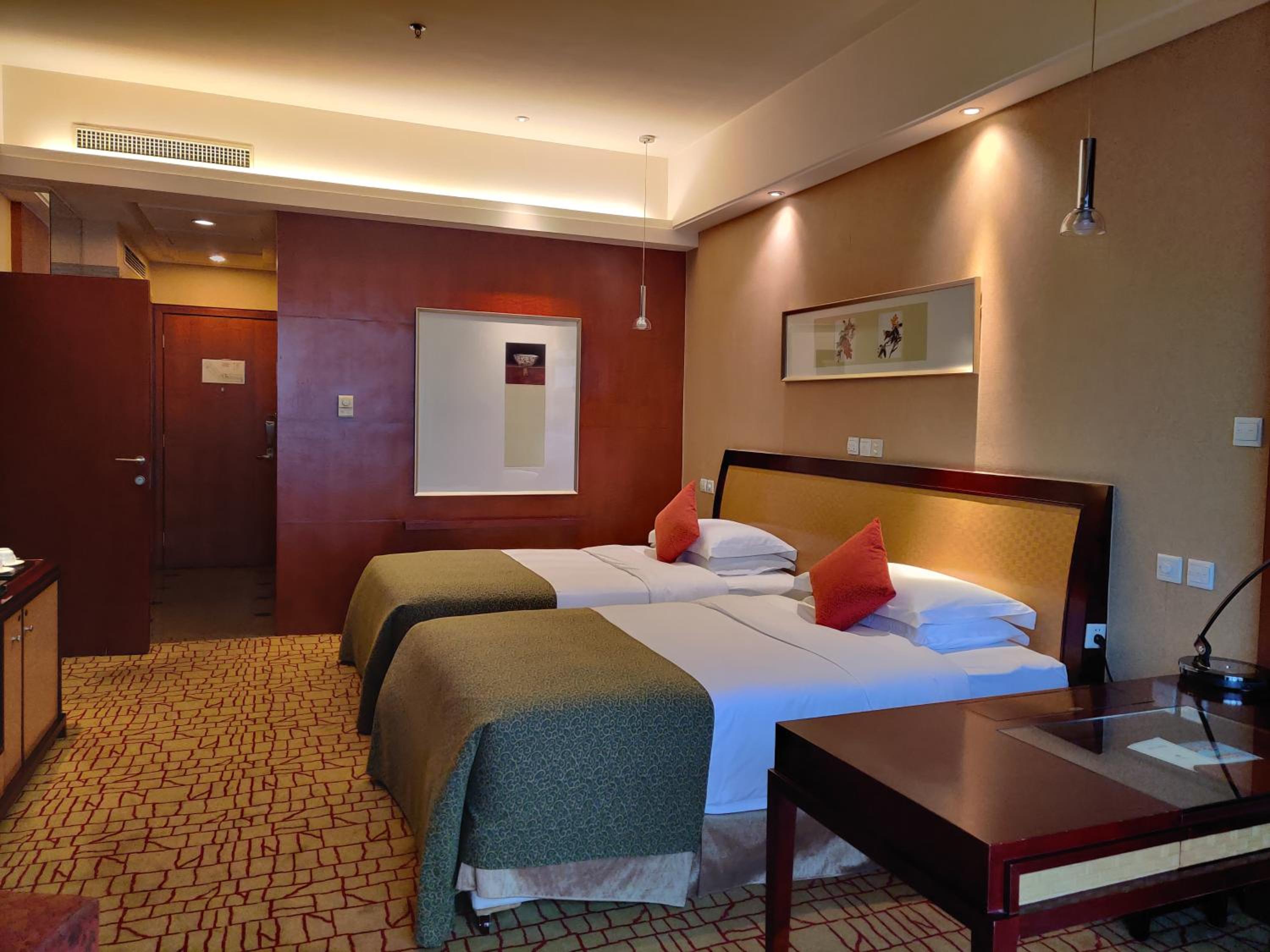 Executive Standard Twin Room photo 2